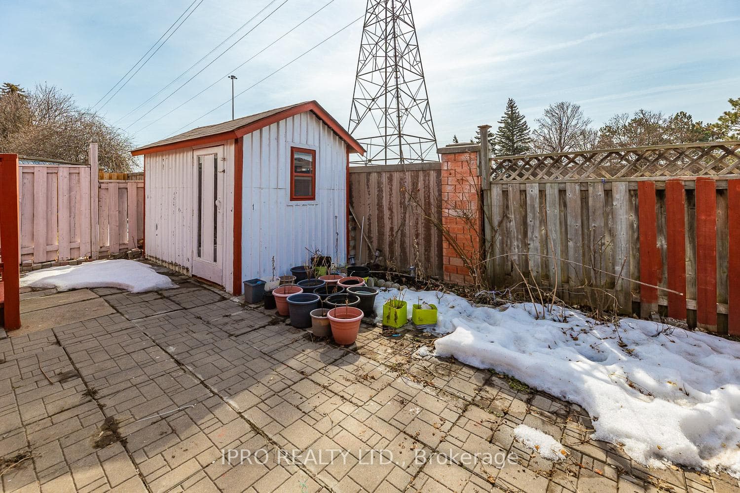 127 Meadowlark Drive photo 29