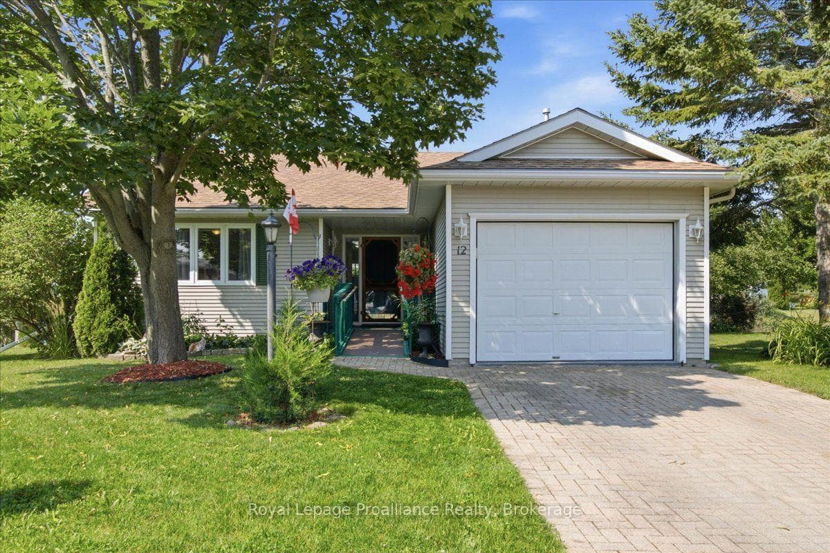 12 Reynolds Place photo 1