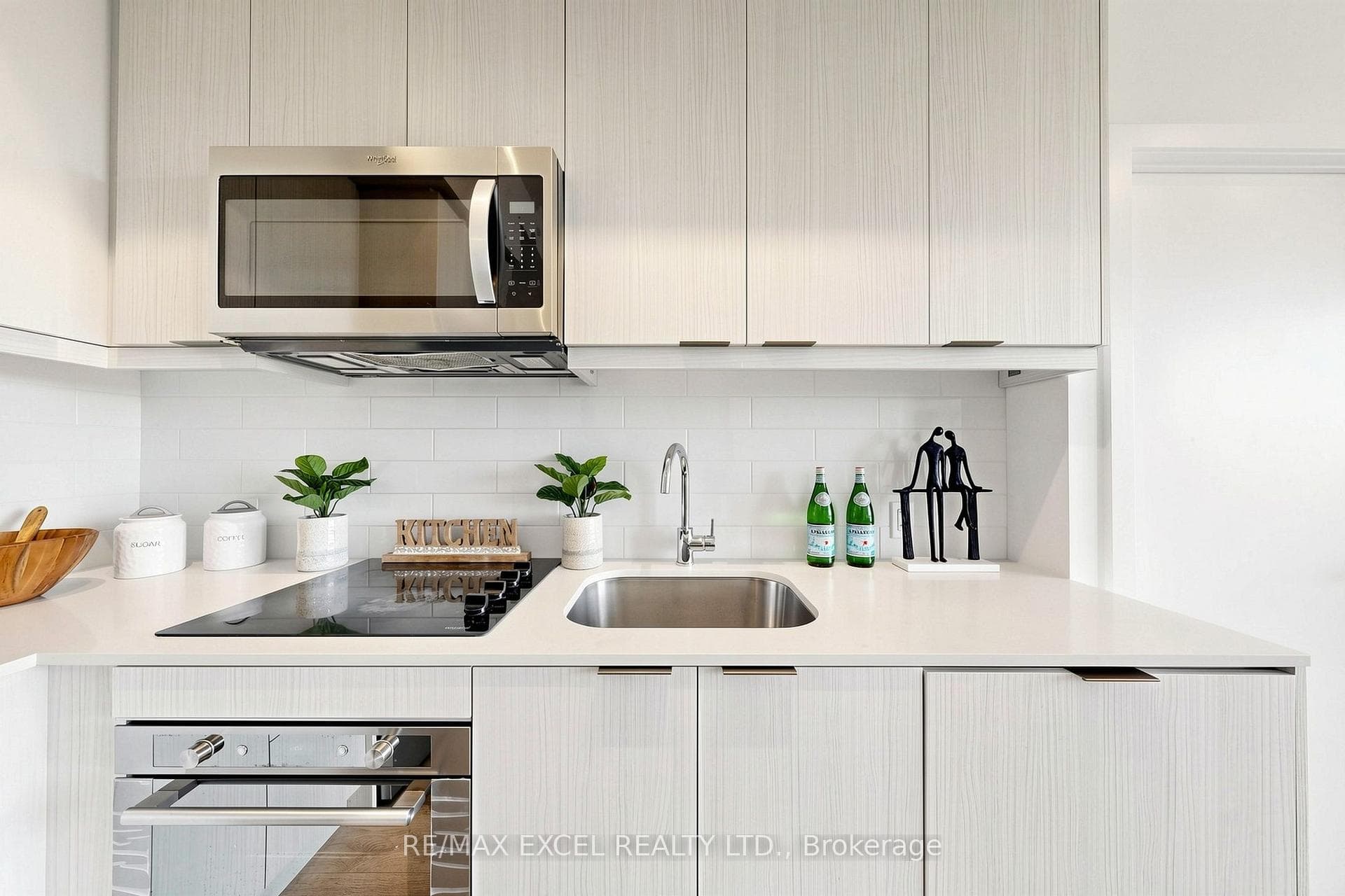38 Forest Manor Road Unit 307 photo 15