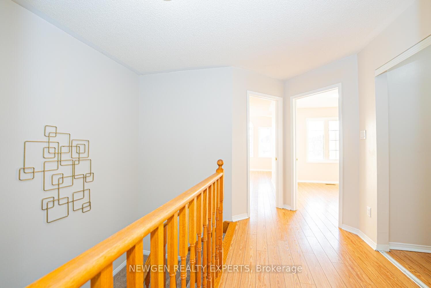 23 Whiteface Crescent photo 28