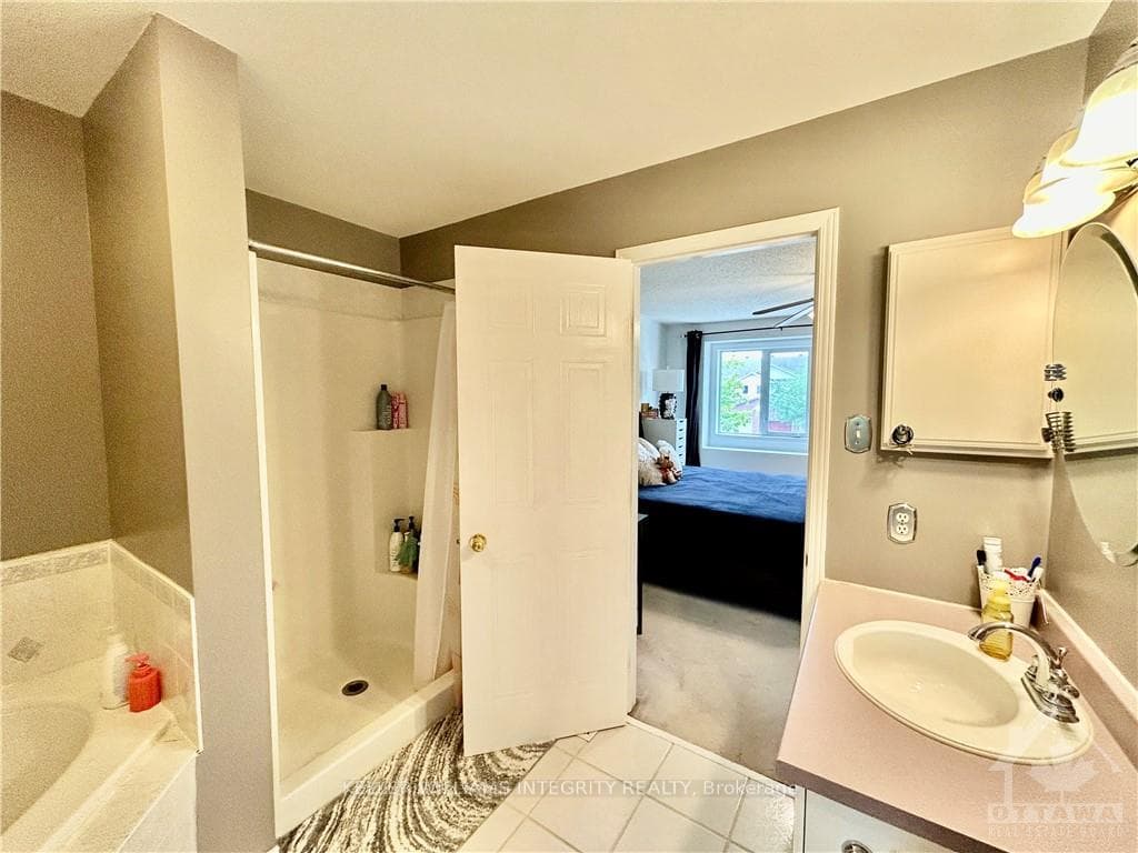 727 NESTING Way photo 18
