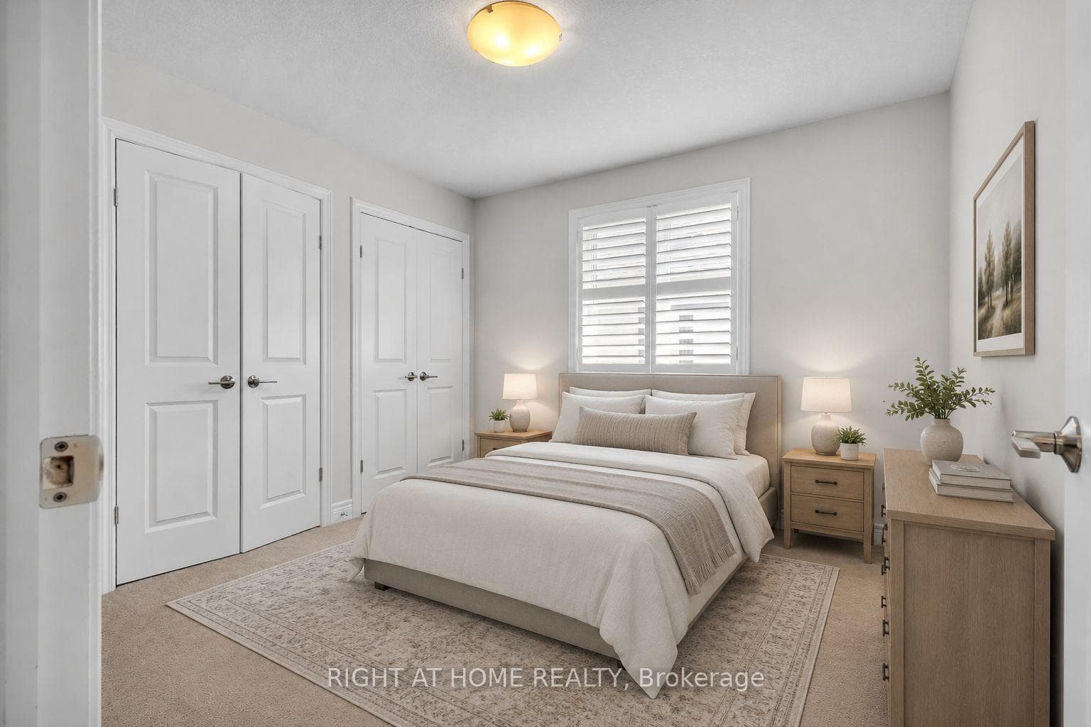 Bedroom(Virtually Staged Photo)