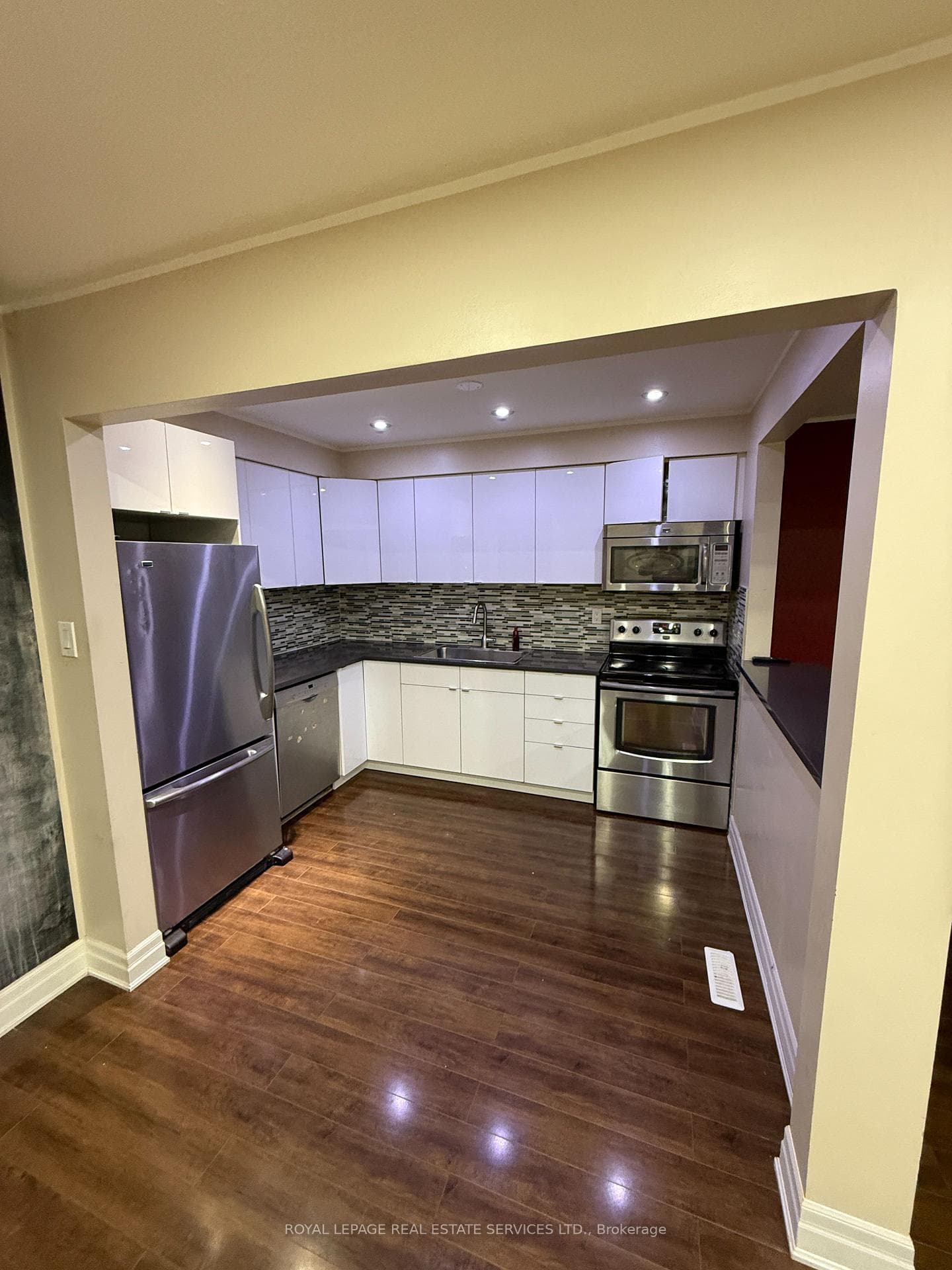 60 Hanson Road Unit 75 photo 4