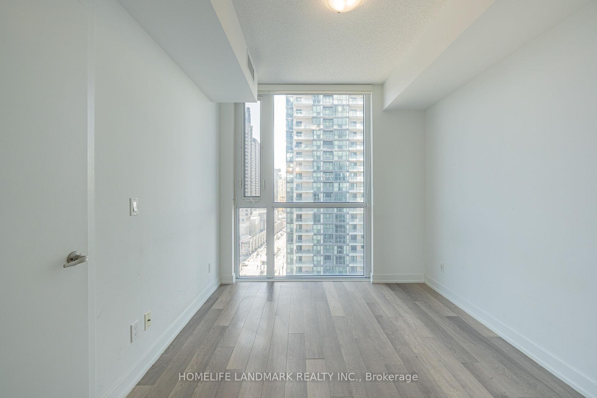 5180 Yonge Street Unit 1207 photo 18