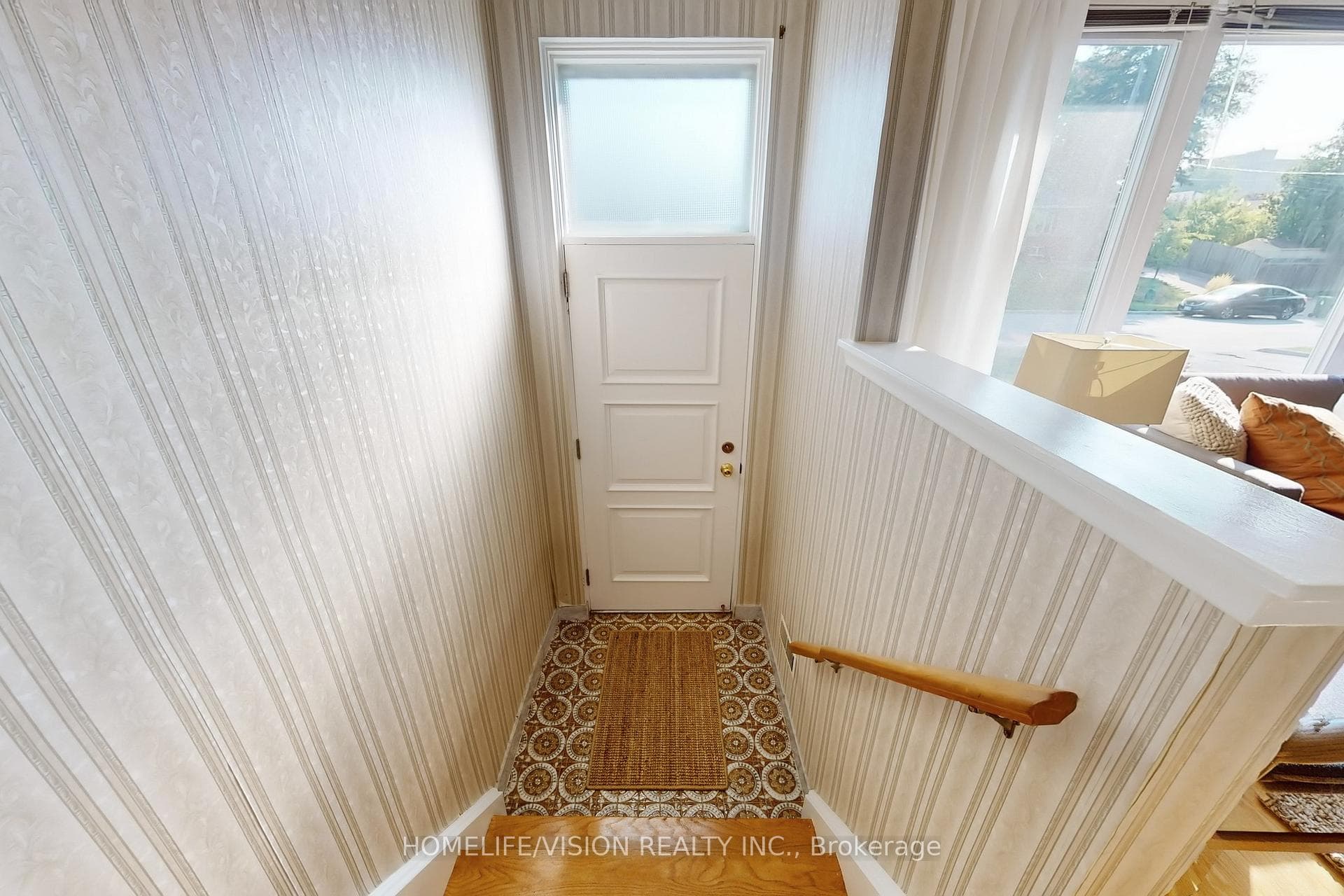 54 Pinebrook Avenue photo 29