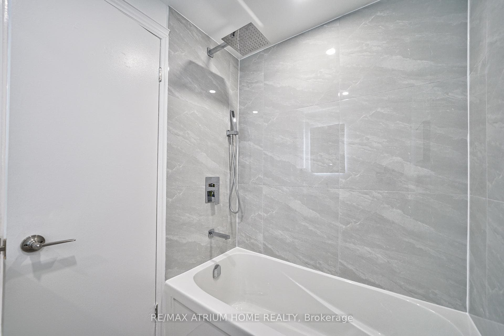 80 Massie Street photo 16