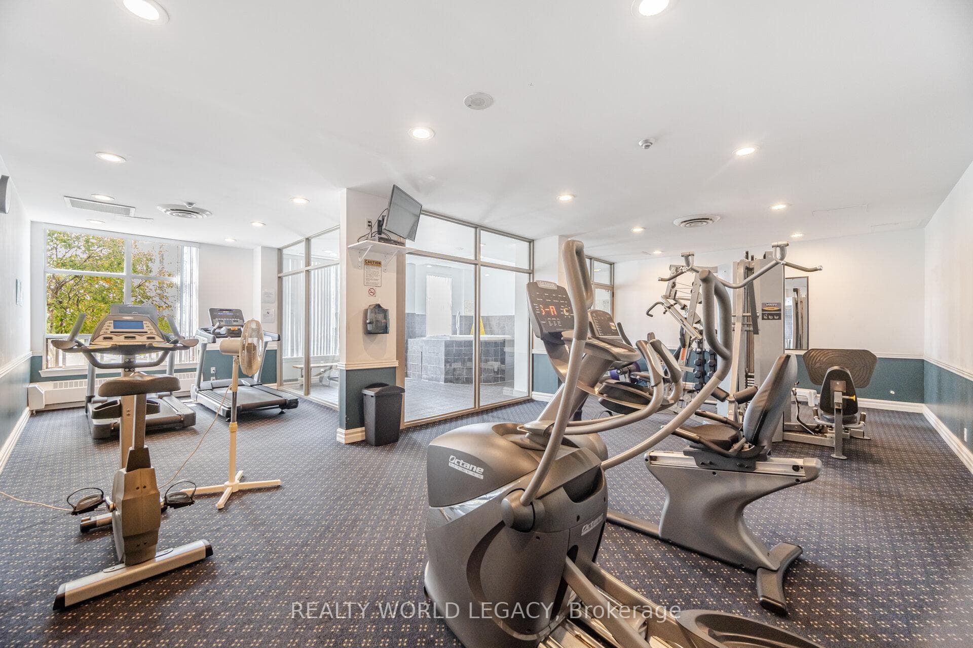 1720 Eglinton Avenue Unit 610 photo 30