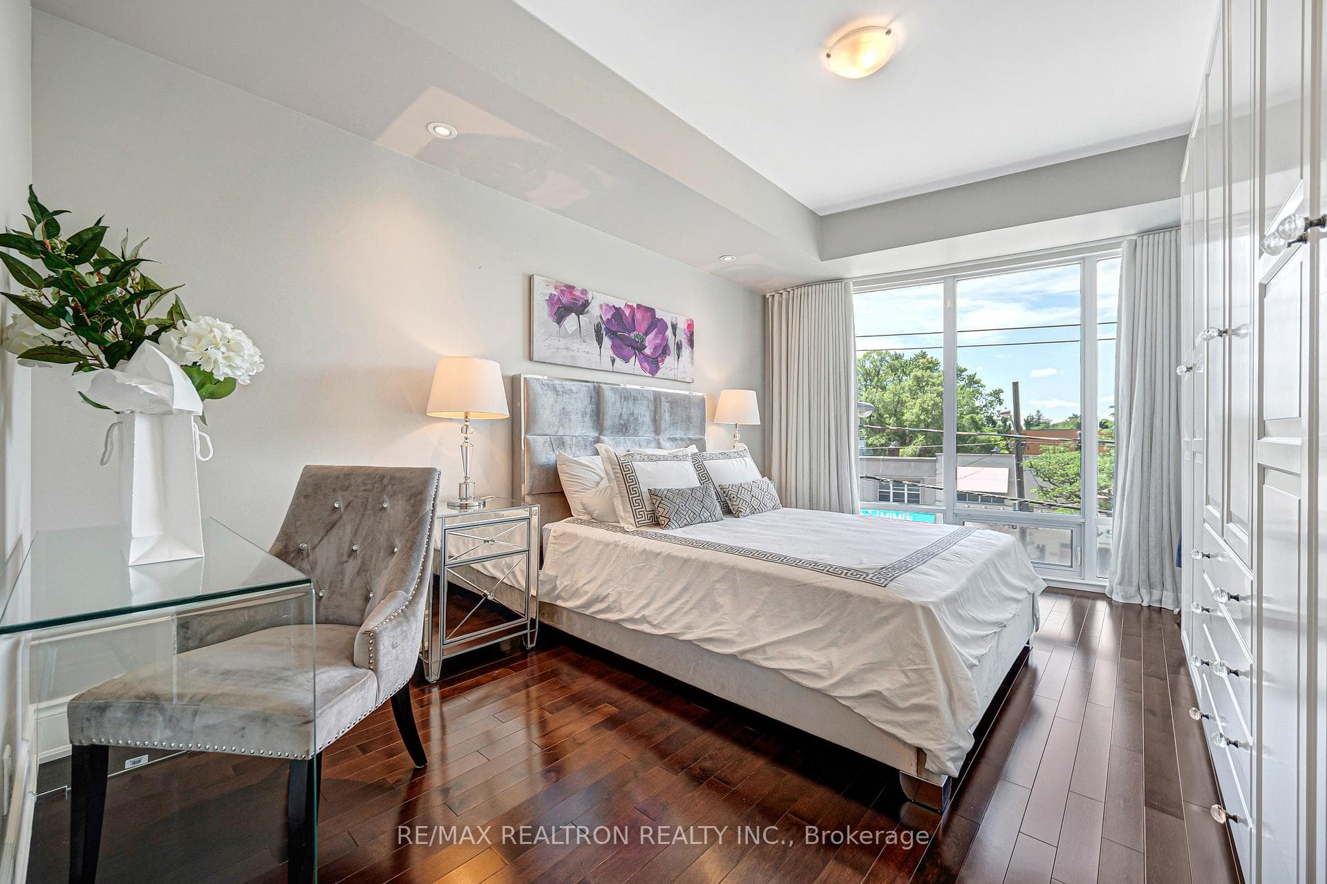 1717 Avenue Road Unit 314 photo 34