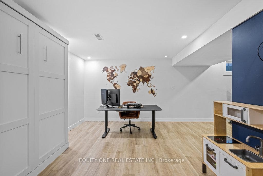 7038 Quinnfield Way photo 31