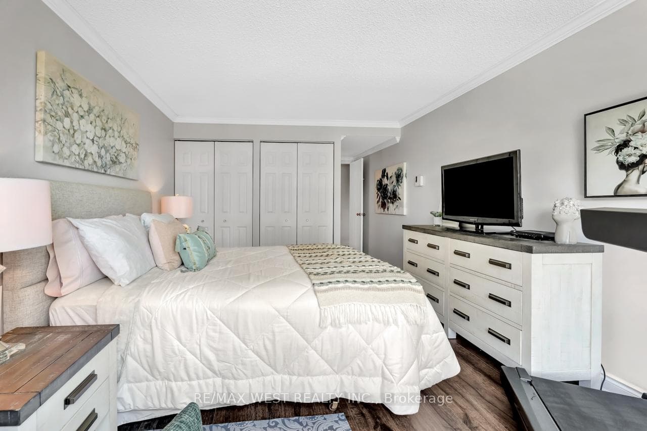 1225 North Shore Boulevard Unit 301 photo 21