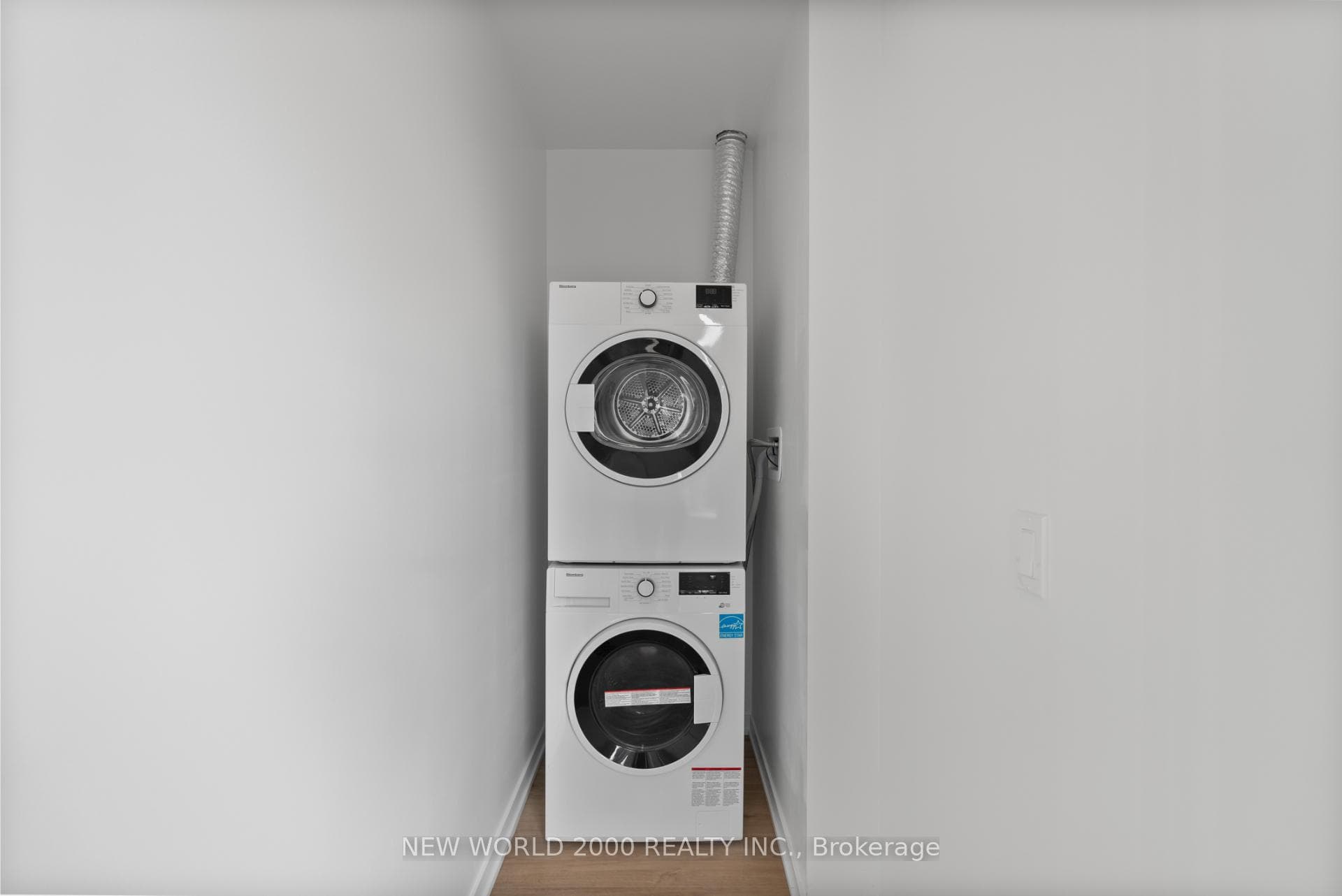 101 Roehampton Avenue Unit 3610 photo 22