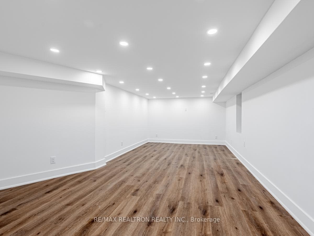 22 Roxton Road photo 7
