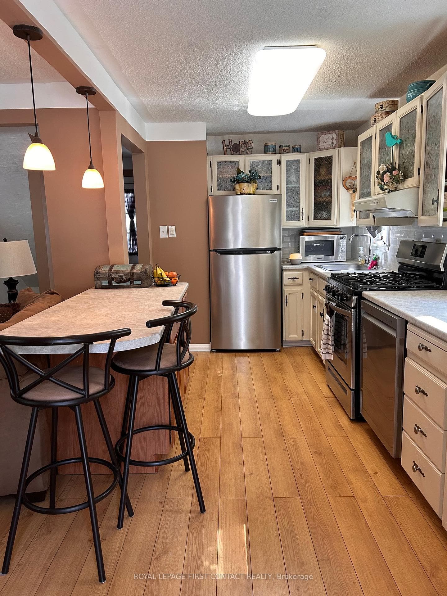 164 Adair Avenue photo 5