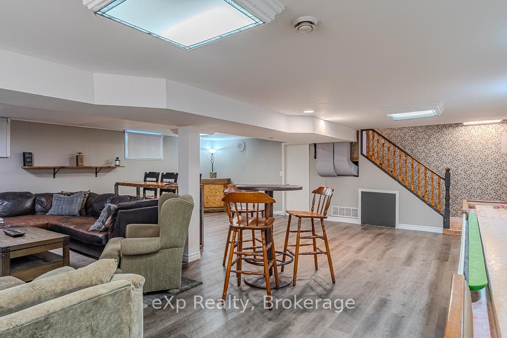 Lower Level Entertainment Room