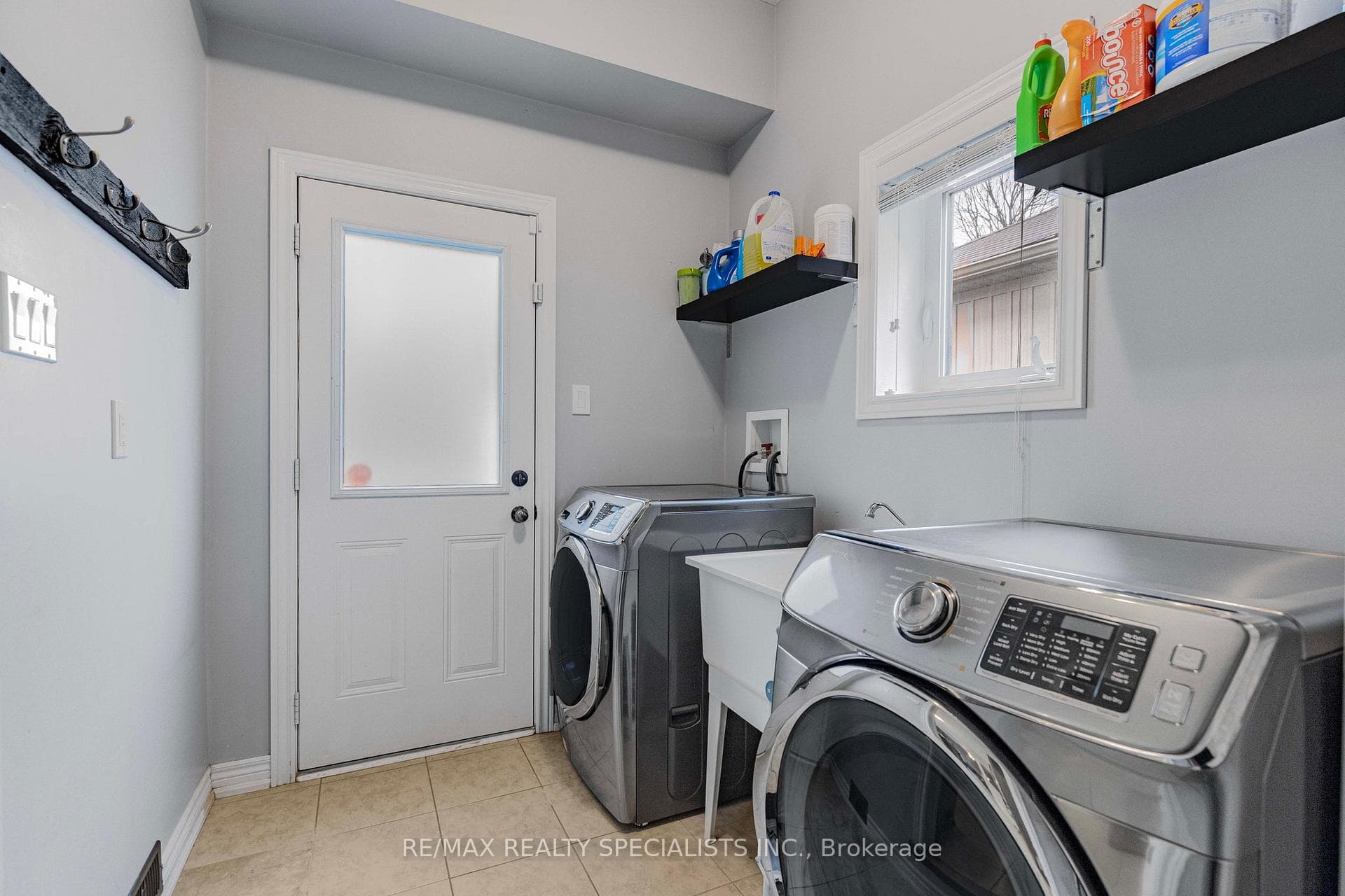 260 Greenwood Drive photo 16