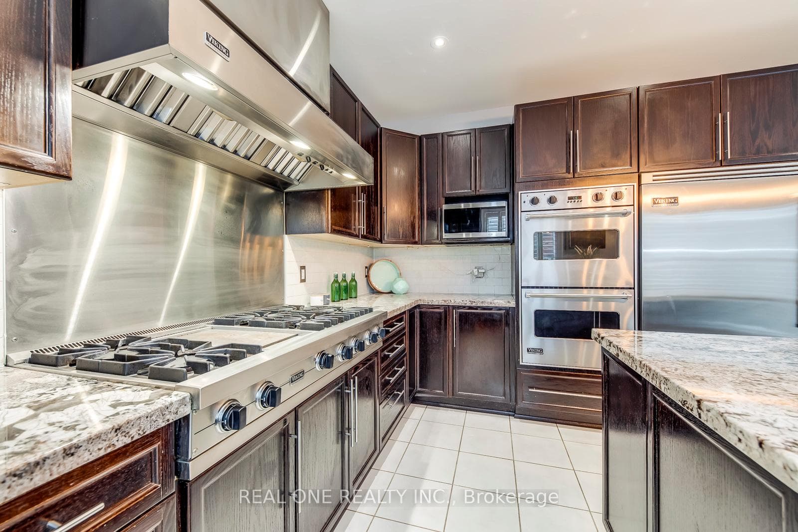 1385 Arrowhead Road photo 15