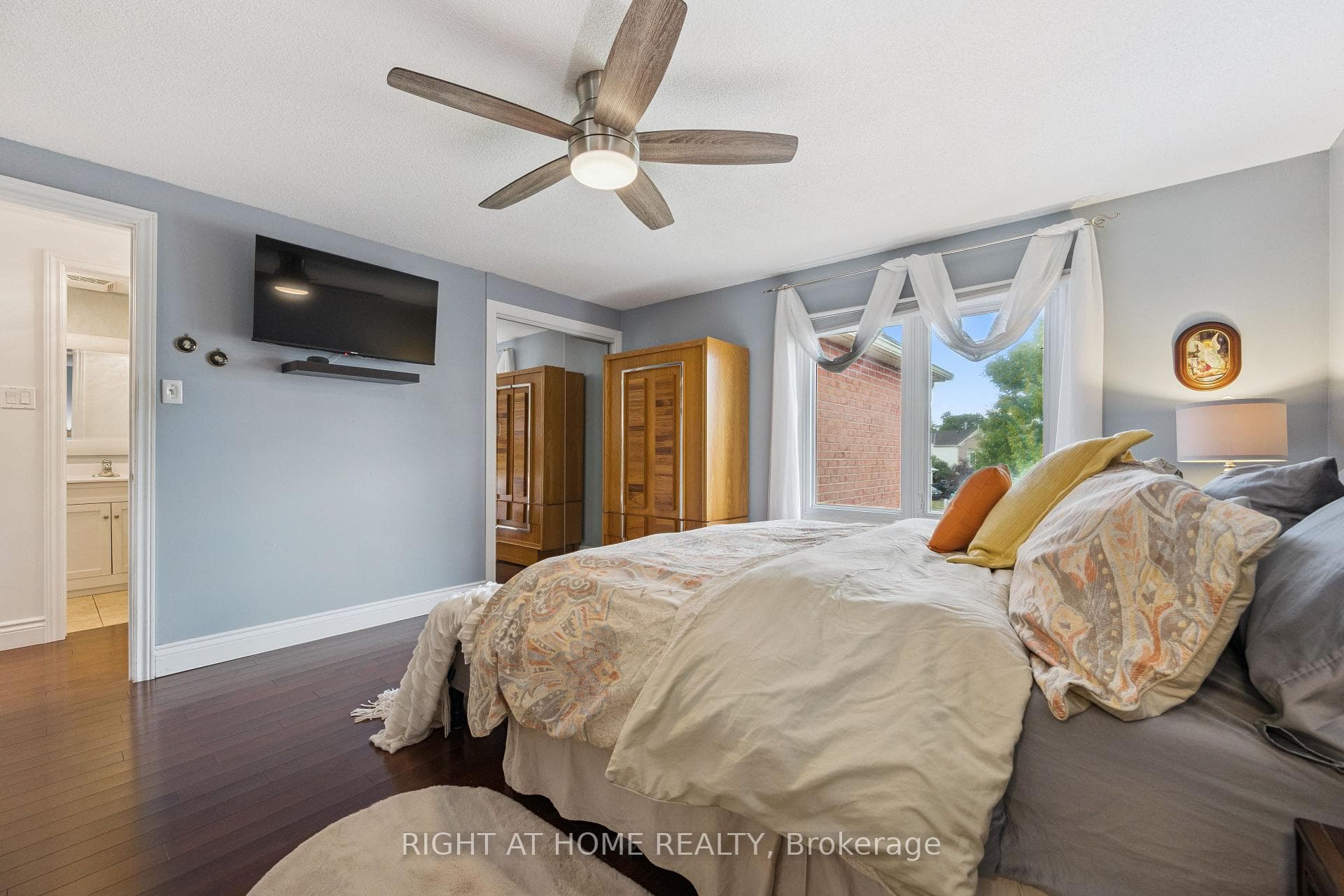 41 Yorkville Drive photo 17