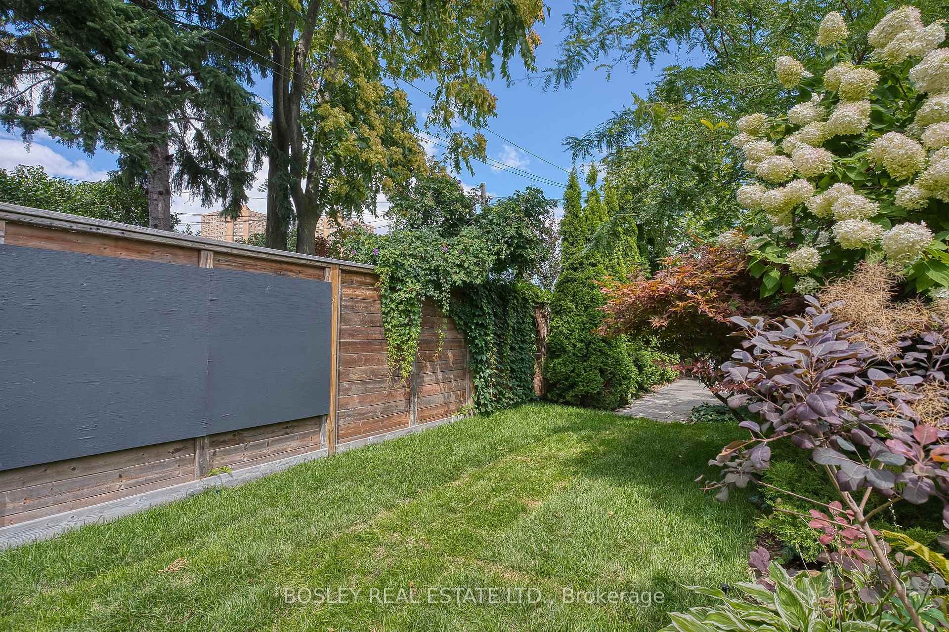 10 Herman Avenue photo 46