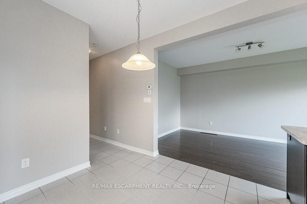 145 Echovalley Drive photo 9