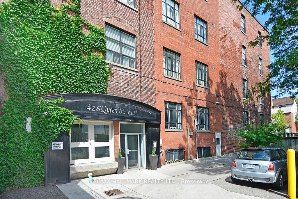 426 Queen Street Unit 304 photo 13