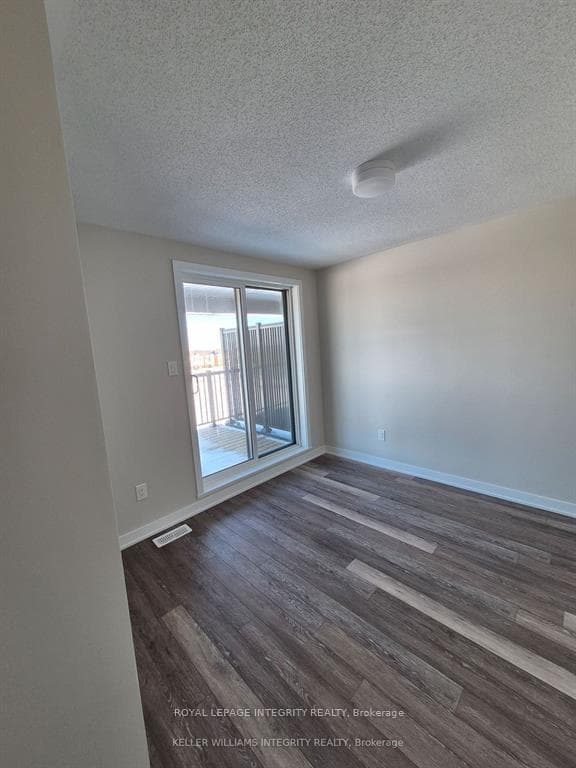 316 Parnian Private photo 20
