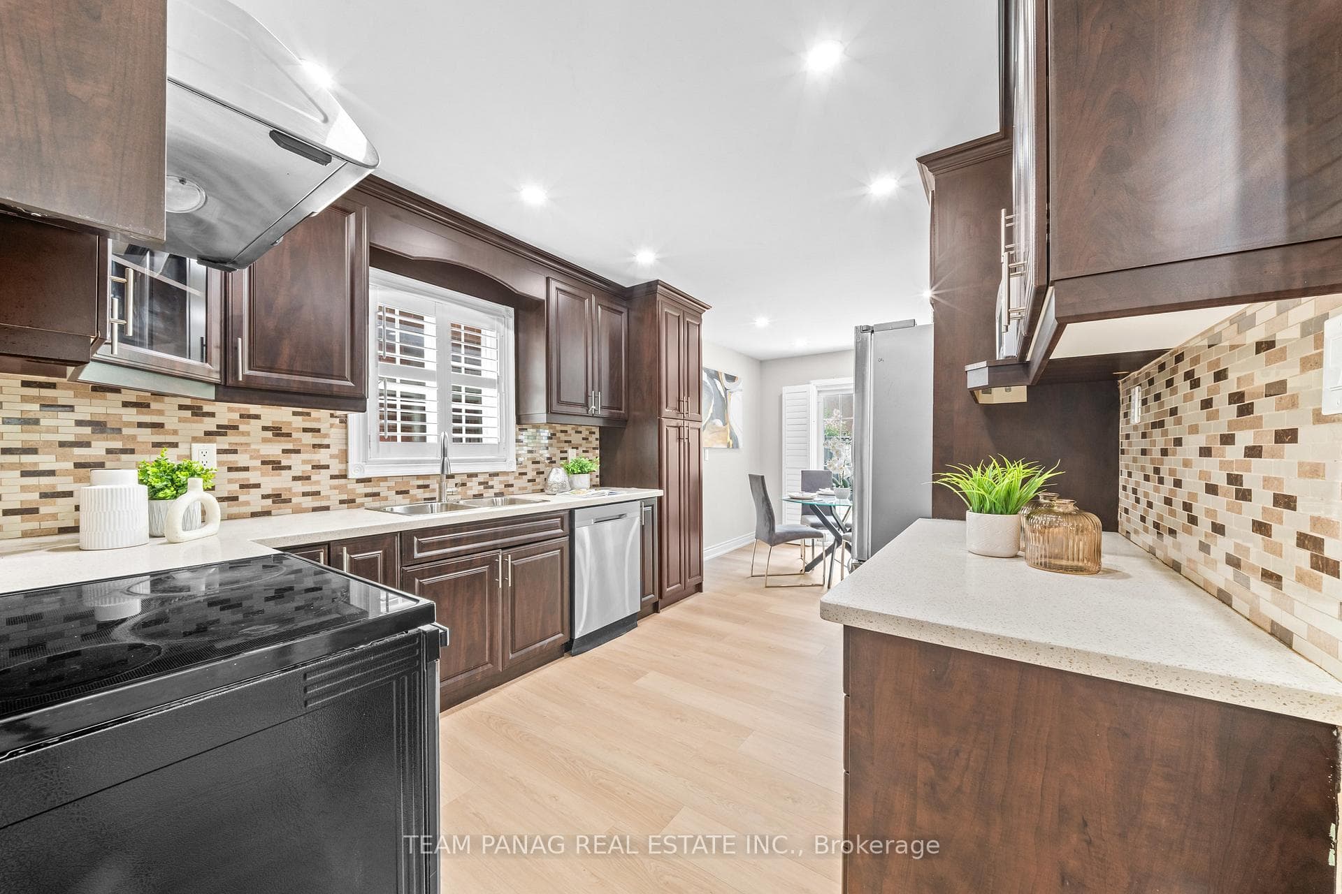 39 Colchester Avenue photo 11