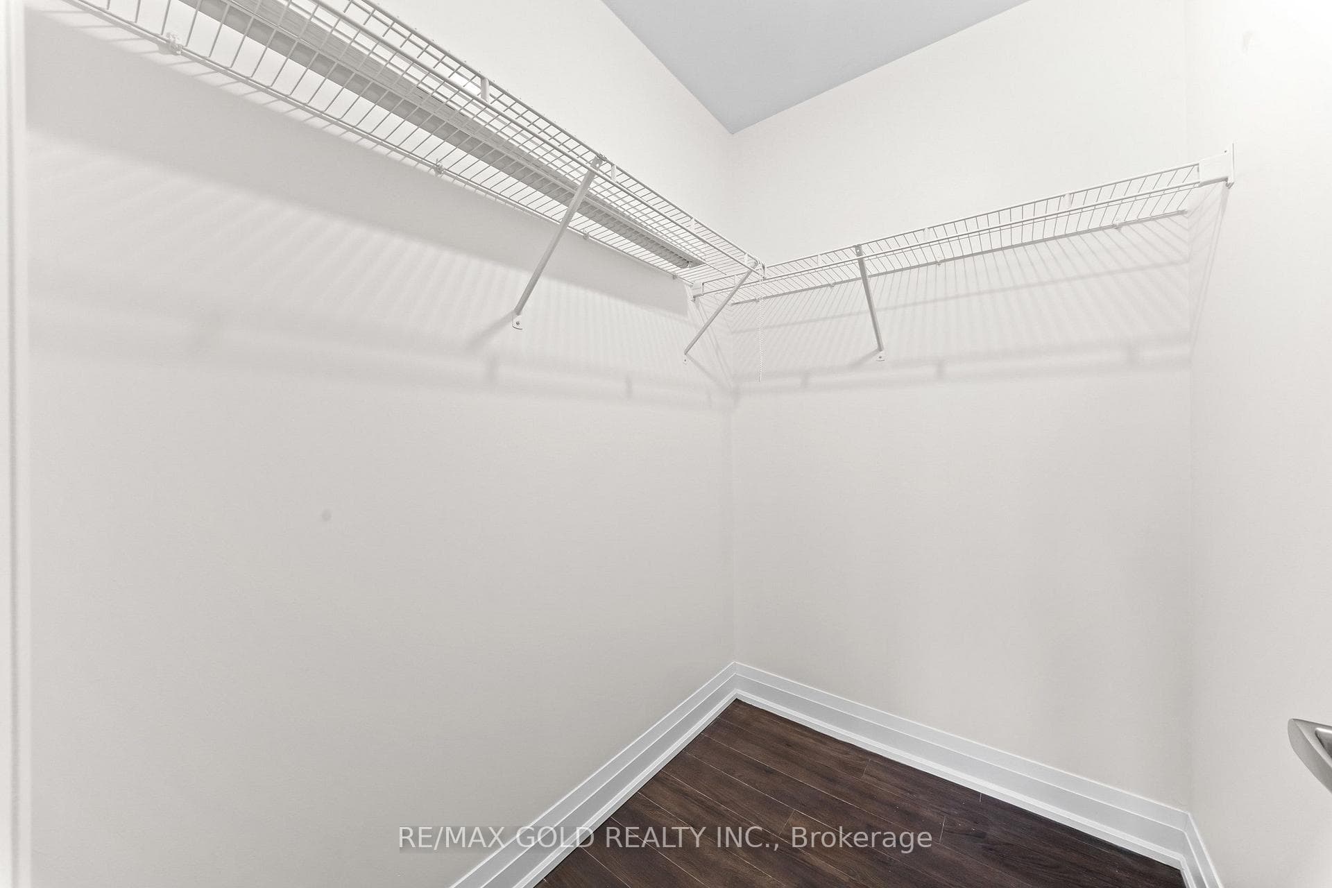 18 Coles Avenue Unit 602 photo 25