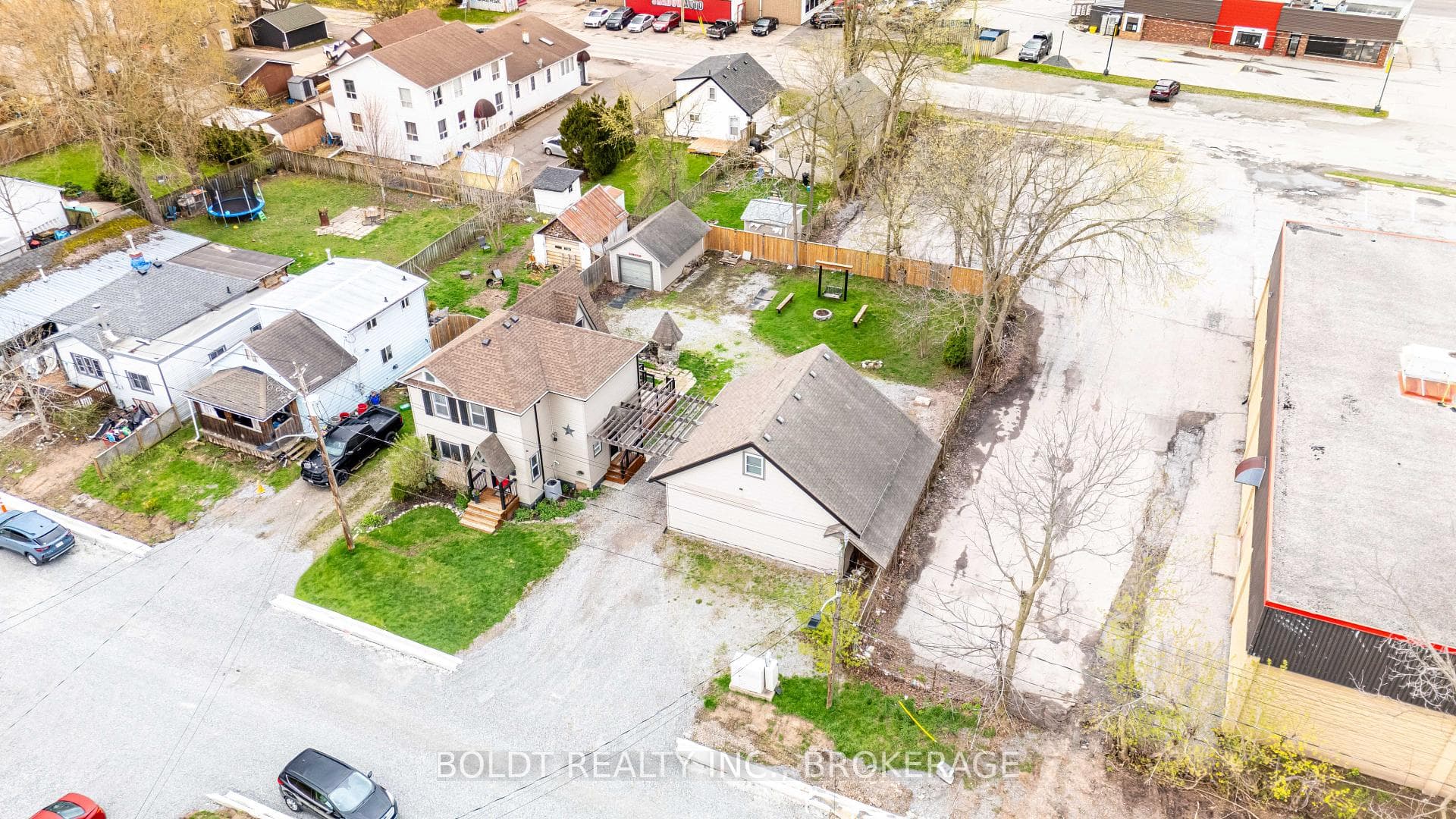 19 Patricia Avenue photo 25