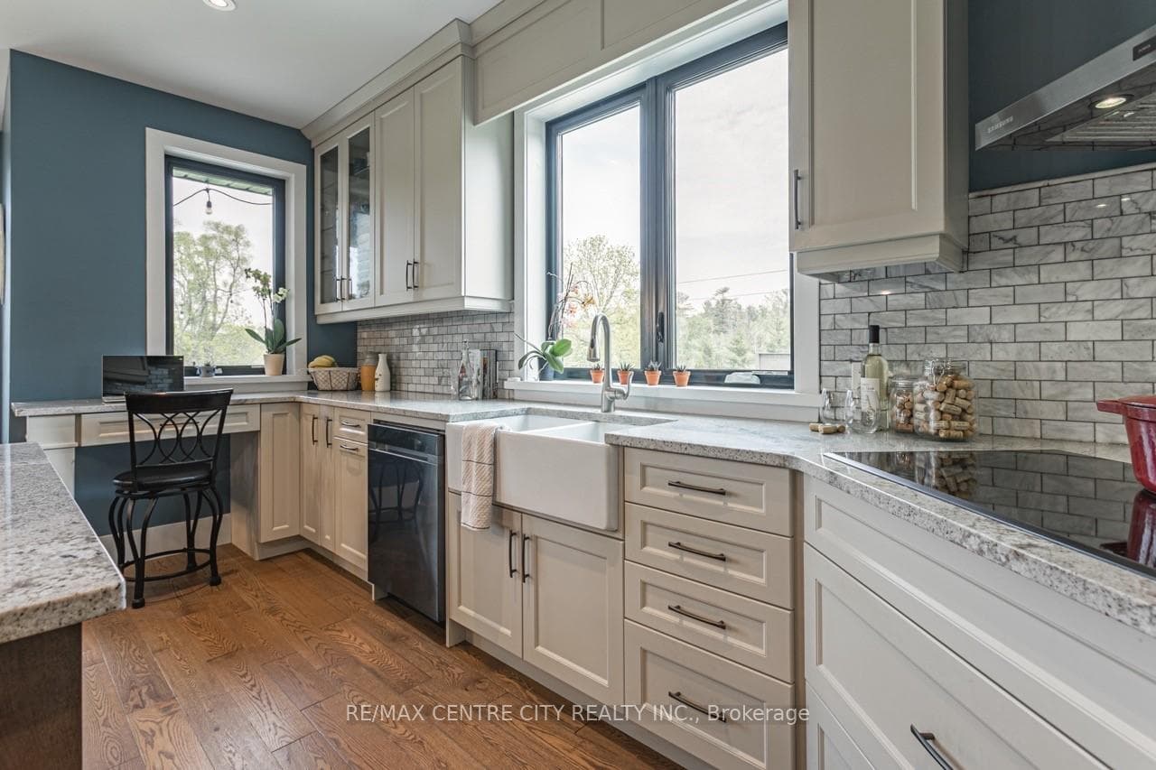 5058 Marion Street photo 17