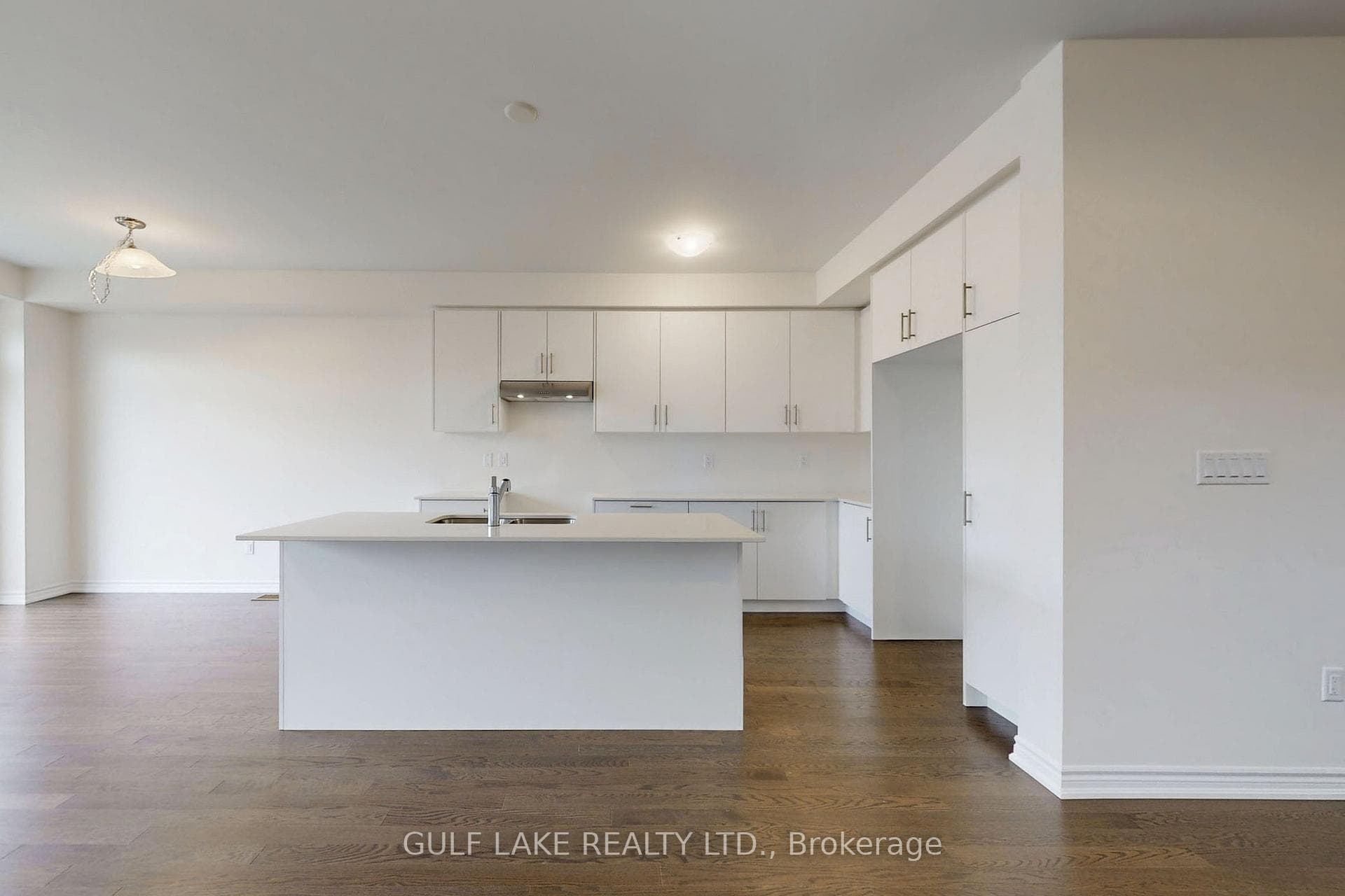66 Phoenix Boulevard photo 9