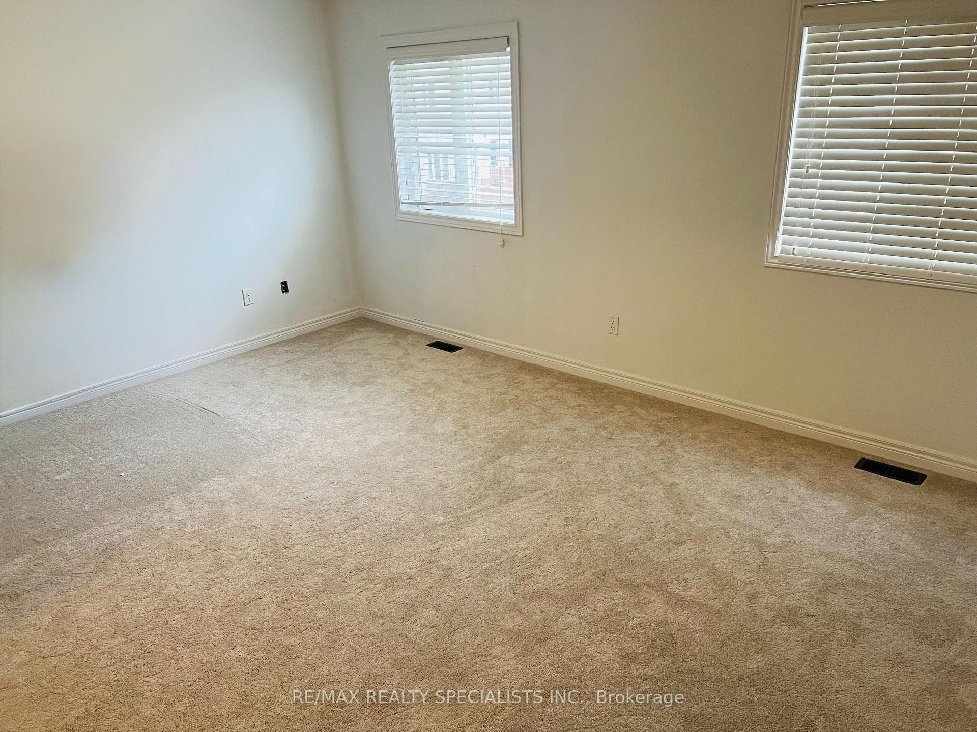49 Doris Pawley Crescent photo 24