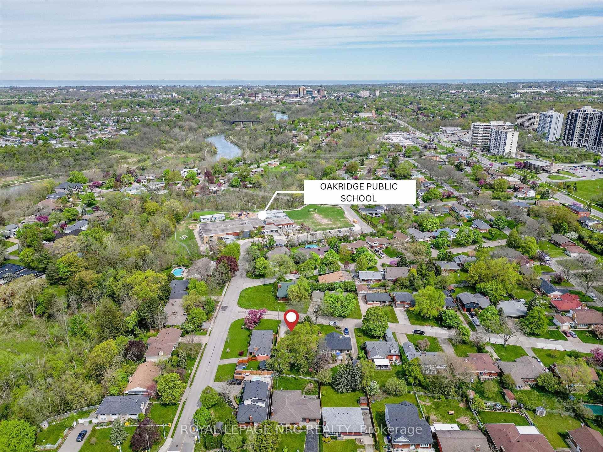 4 Byrne Boulevard photo 35