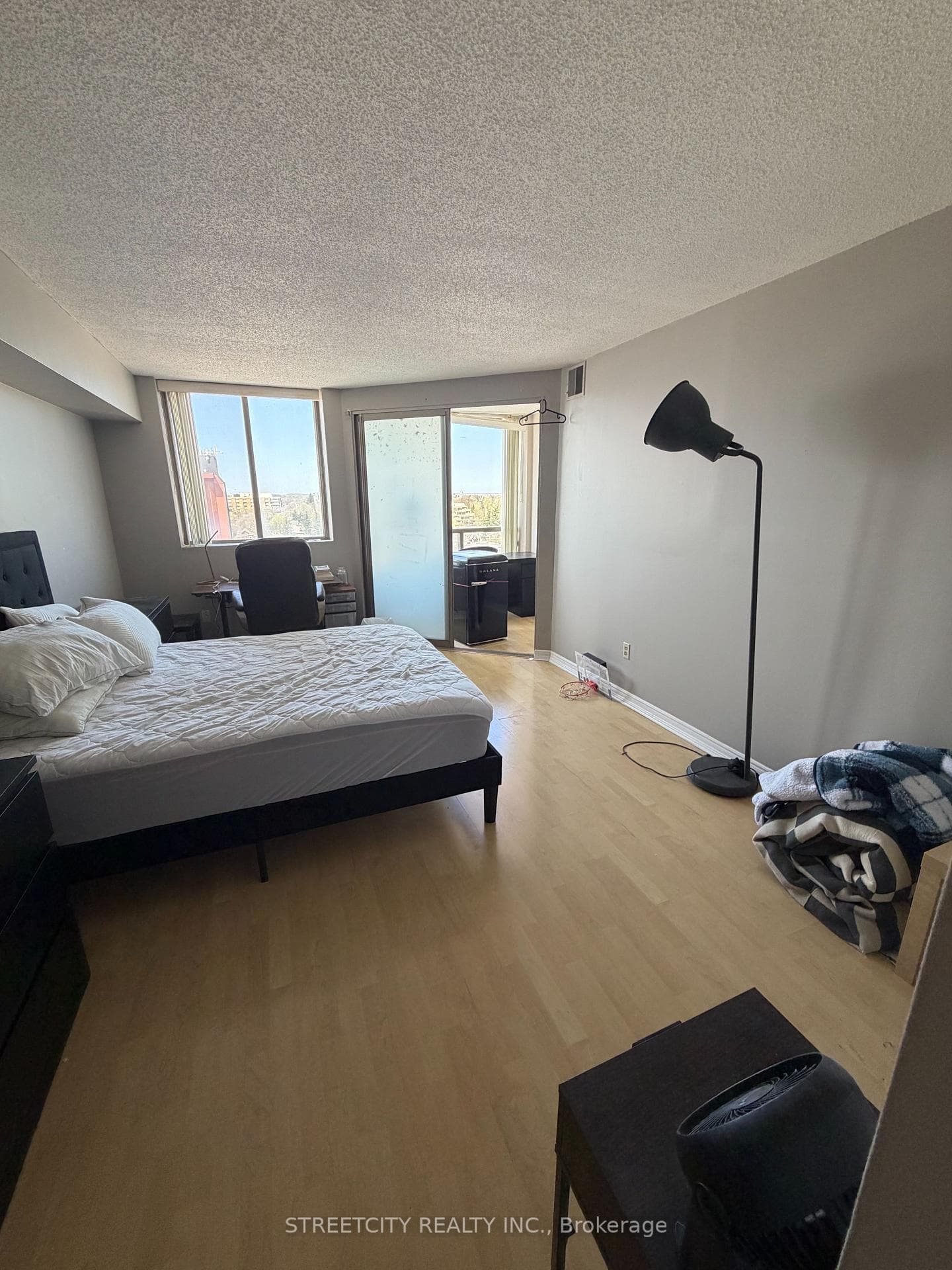 695 Richmond Street Unit 1307 photo 12