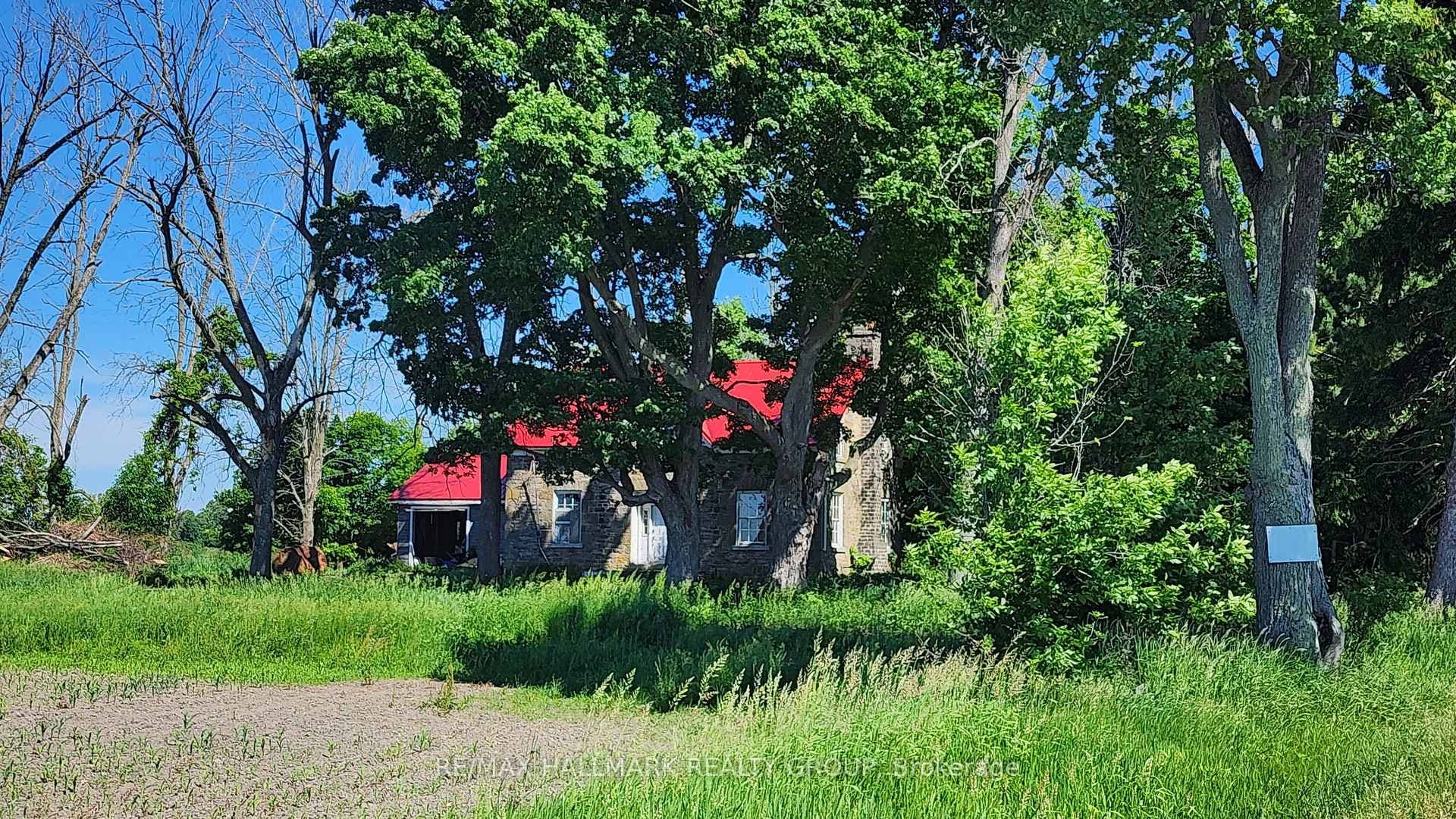 2429 Hiscocks Road photo 3