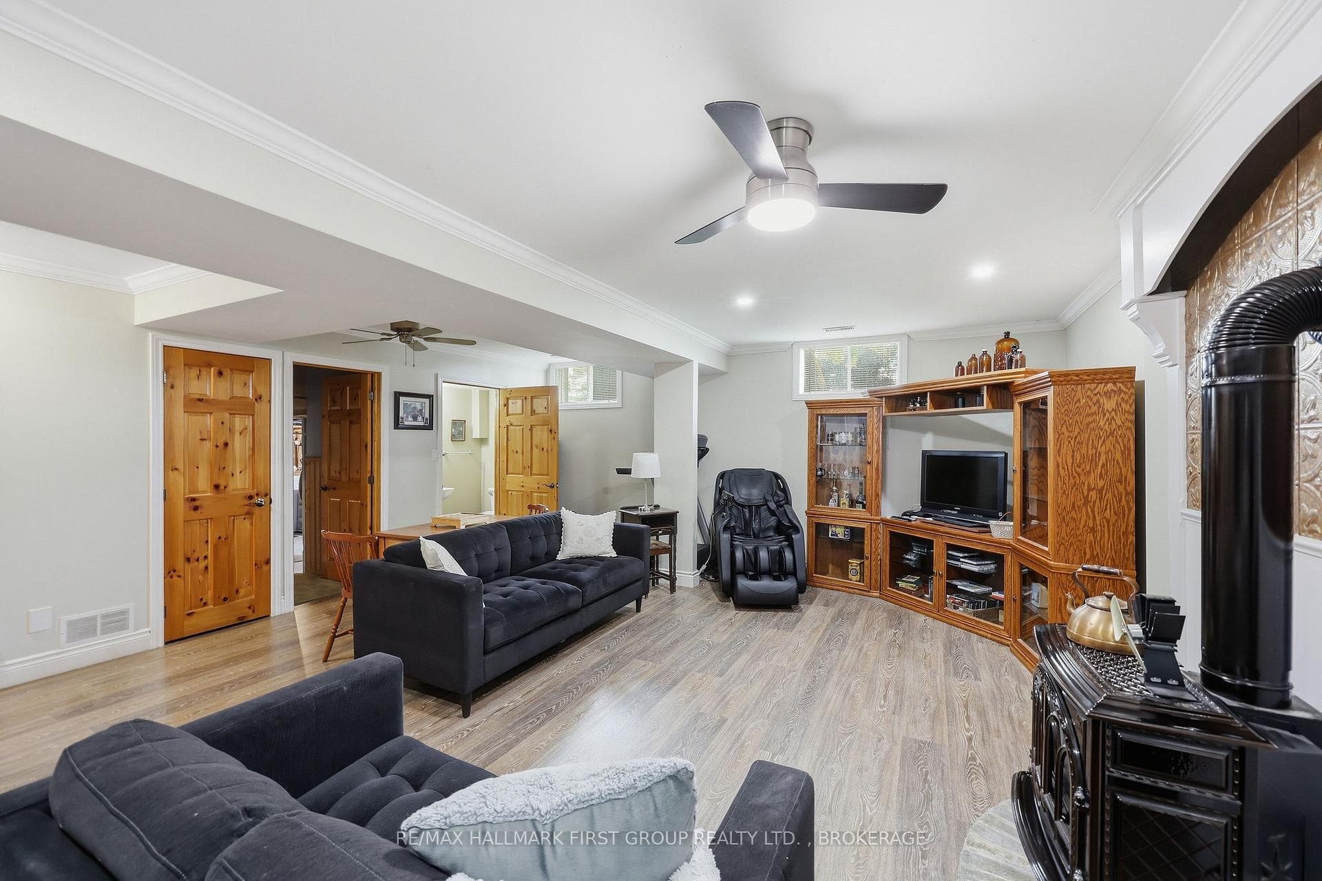1470 Sydenham Road photo 24