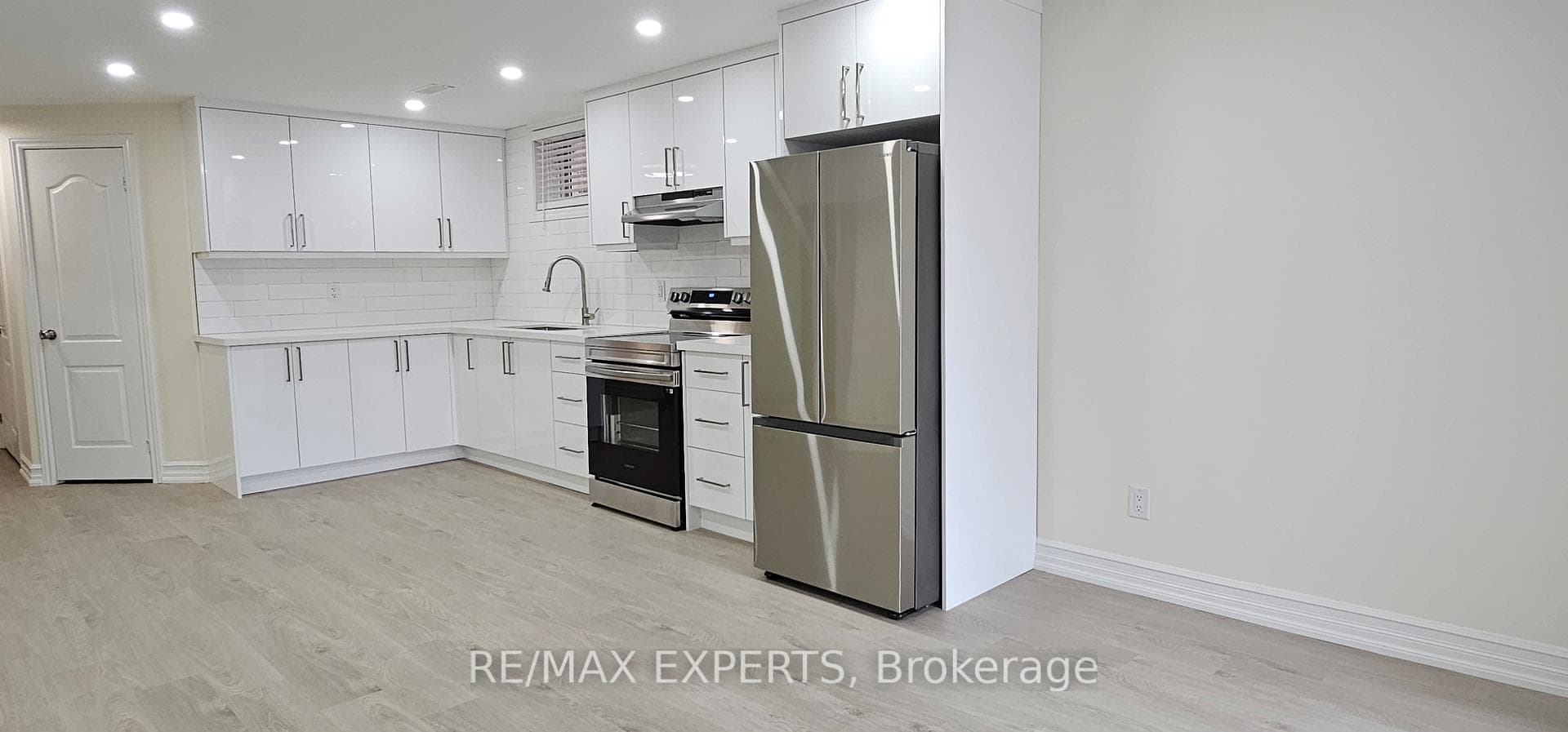 221 Matthew Drive photo 27