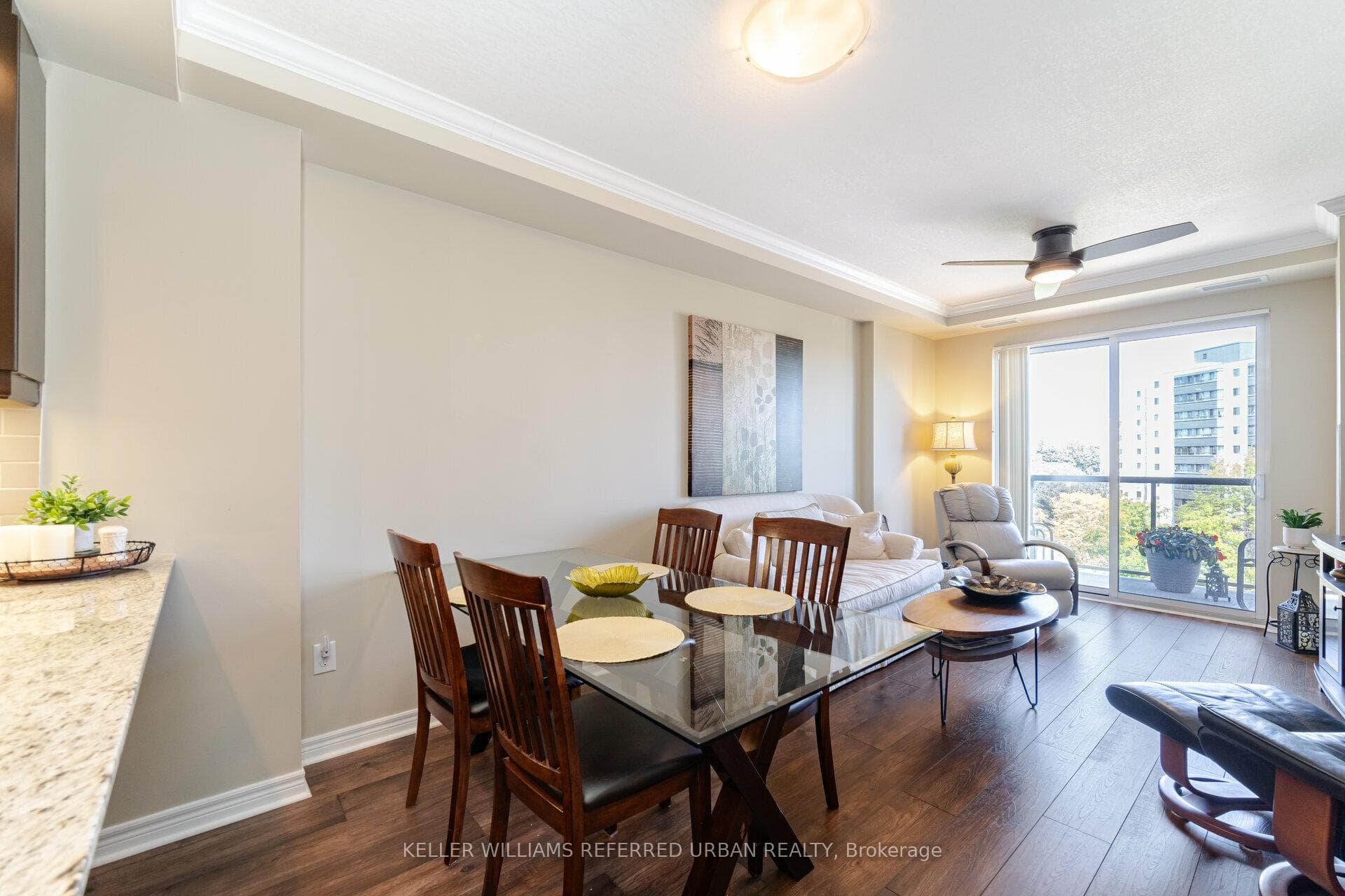 539 BELMONT Avenue Unit 704 photo 11