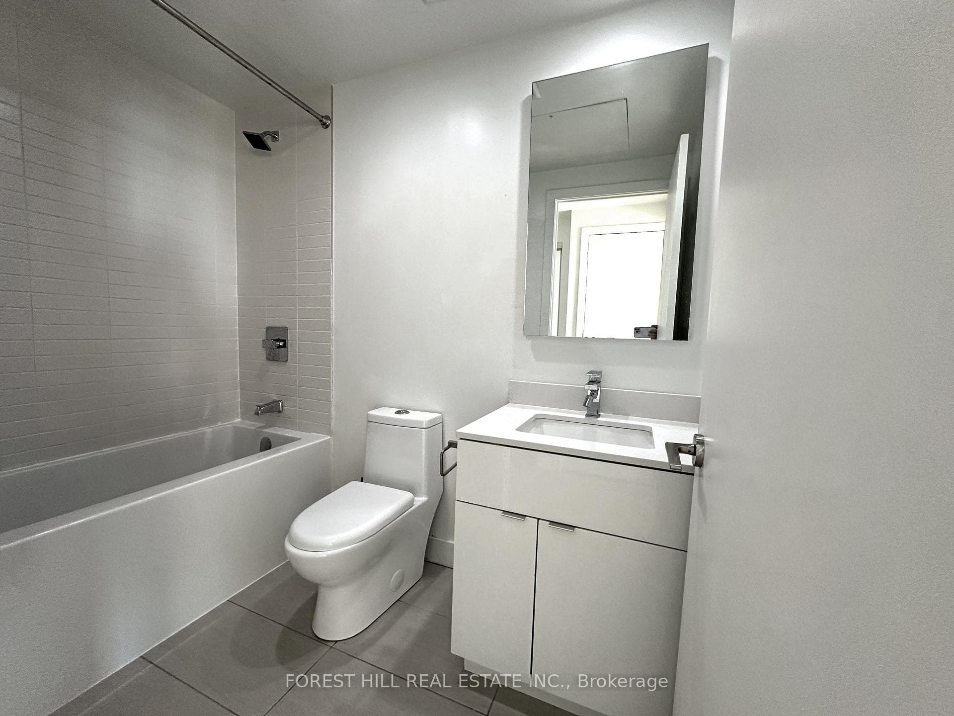 7 Grenville Street Unit 5708 photo 10