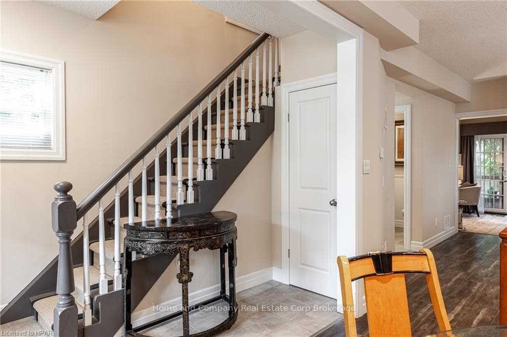 299 BRUNSWICK Street photo 7