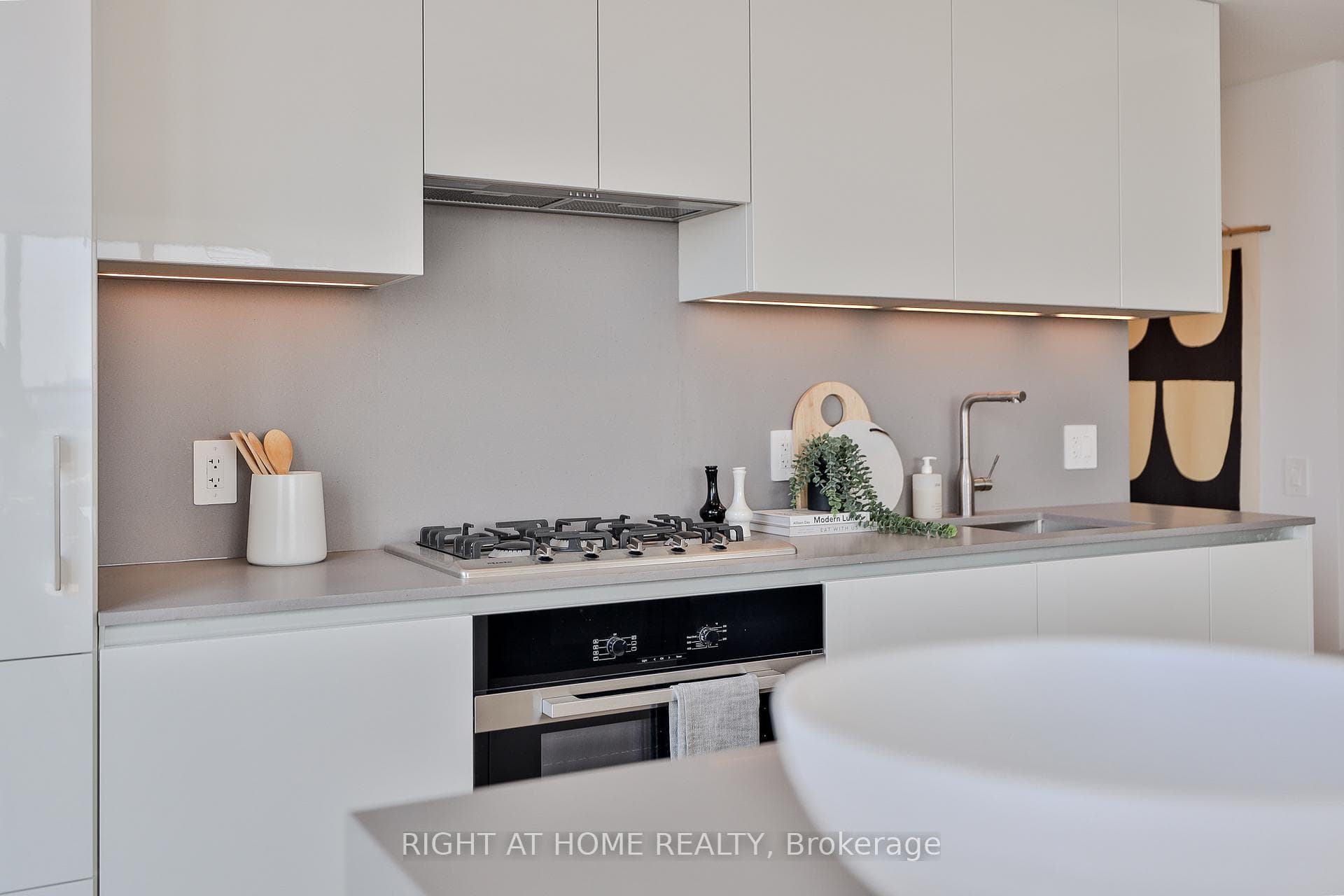 2720 Dundas Street Unit PH 9 photo 5