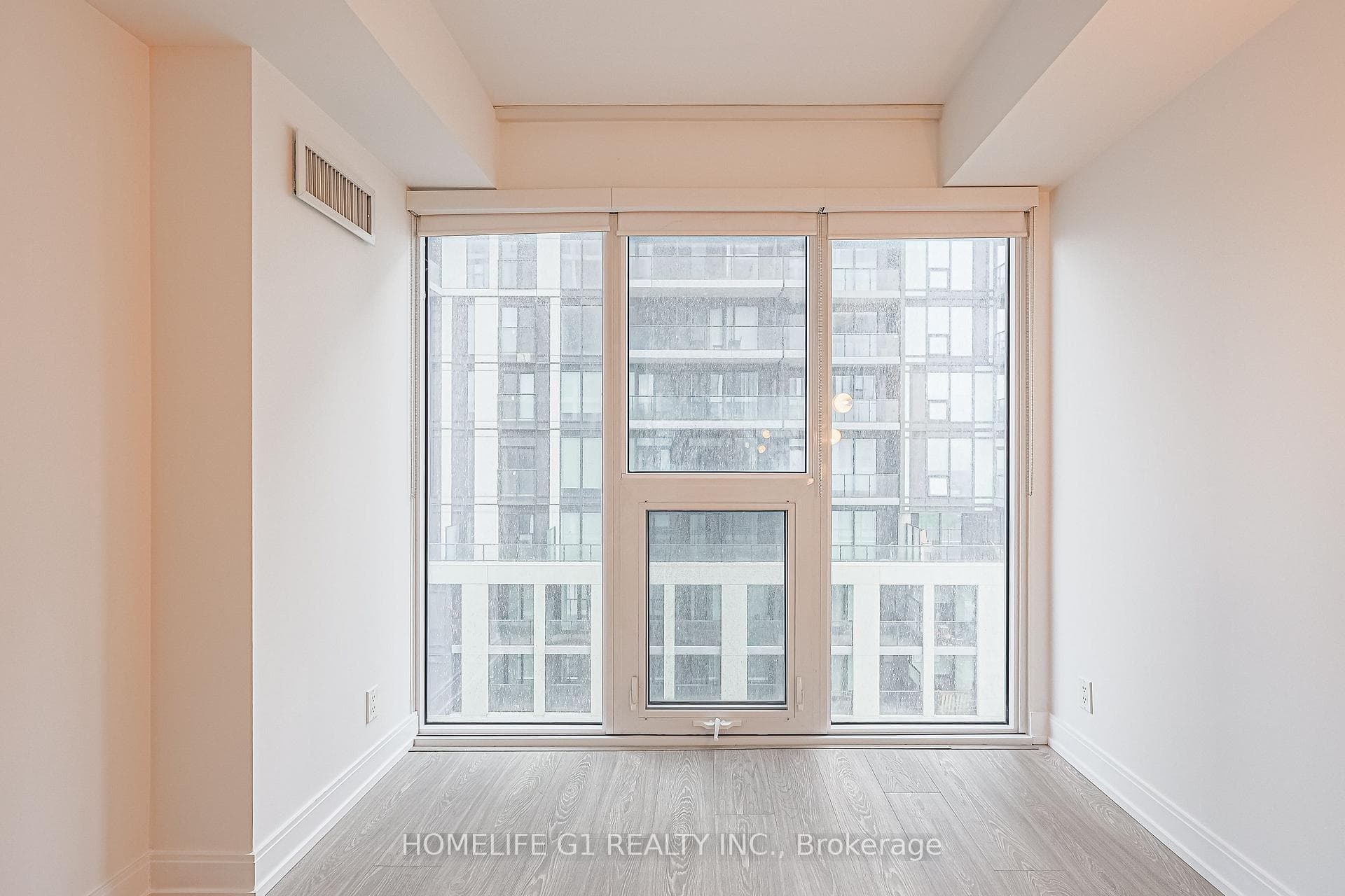 181 Dundas Street Unit 1001 photo 16