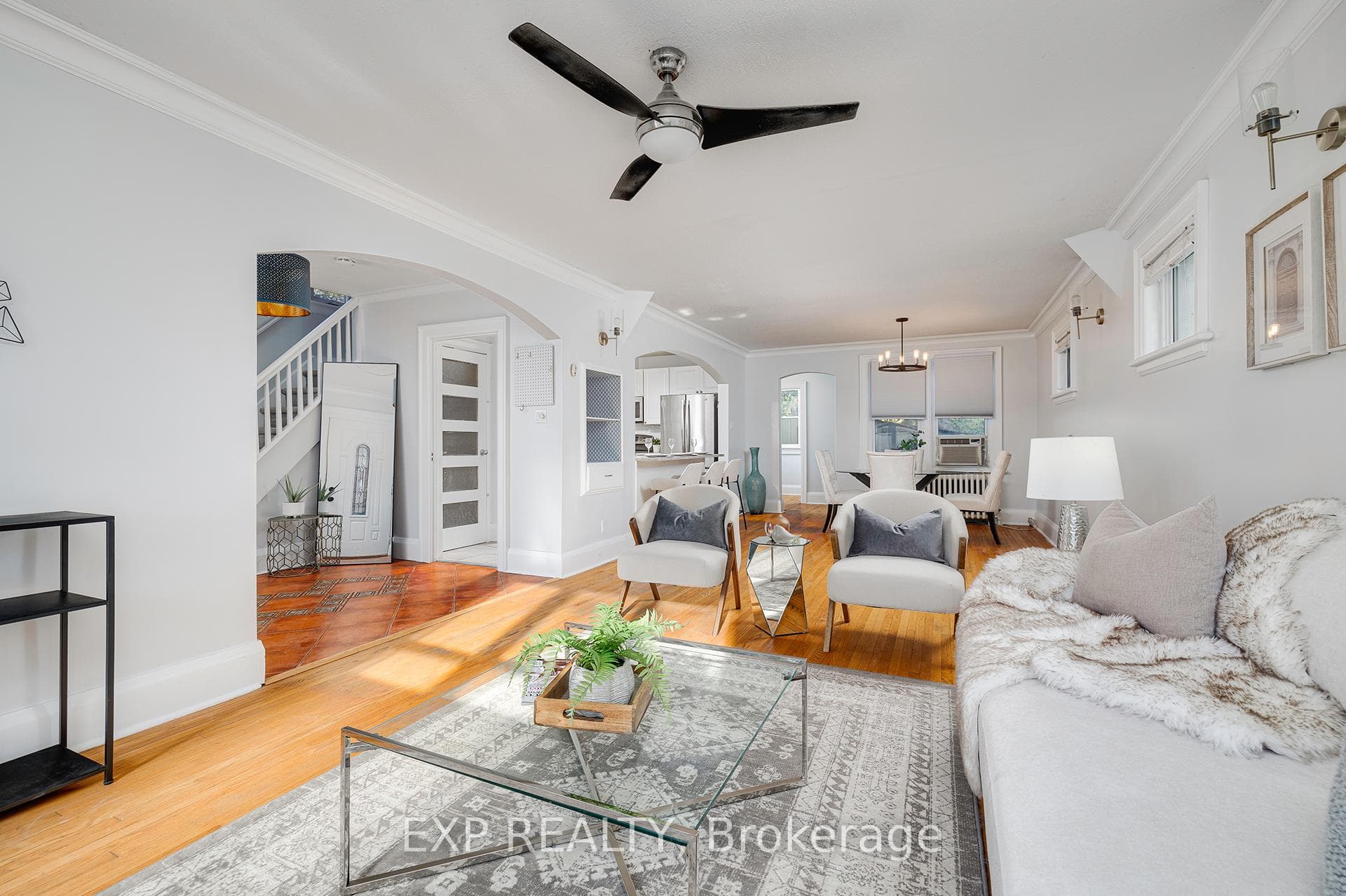 116 Wellington Street photo 4