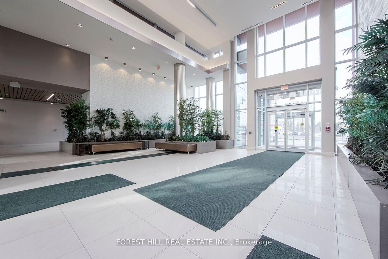 9600 Yonge Street Unit 1210B photo 4