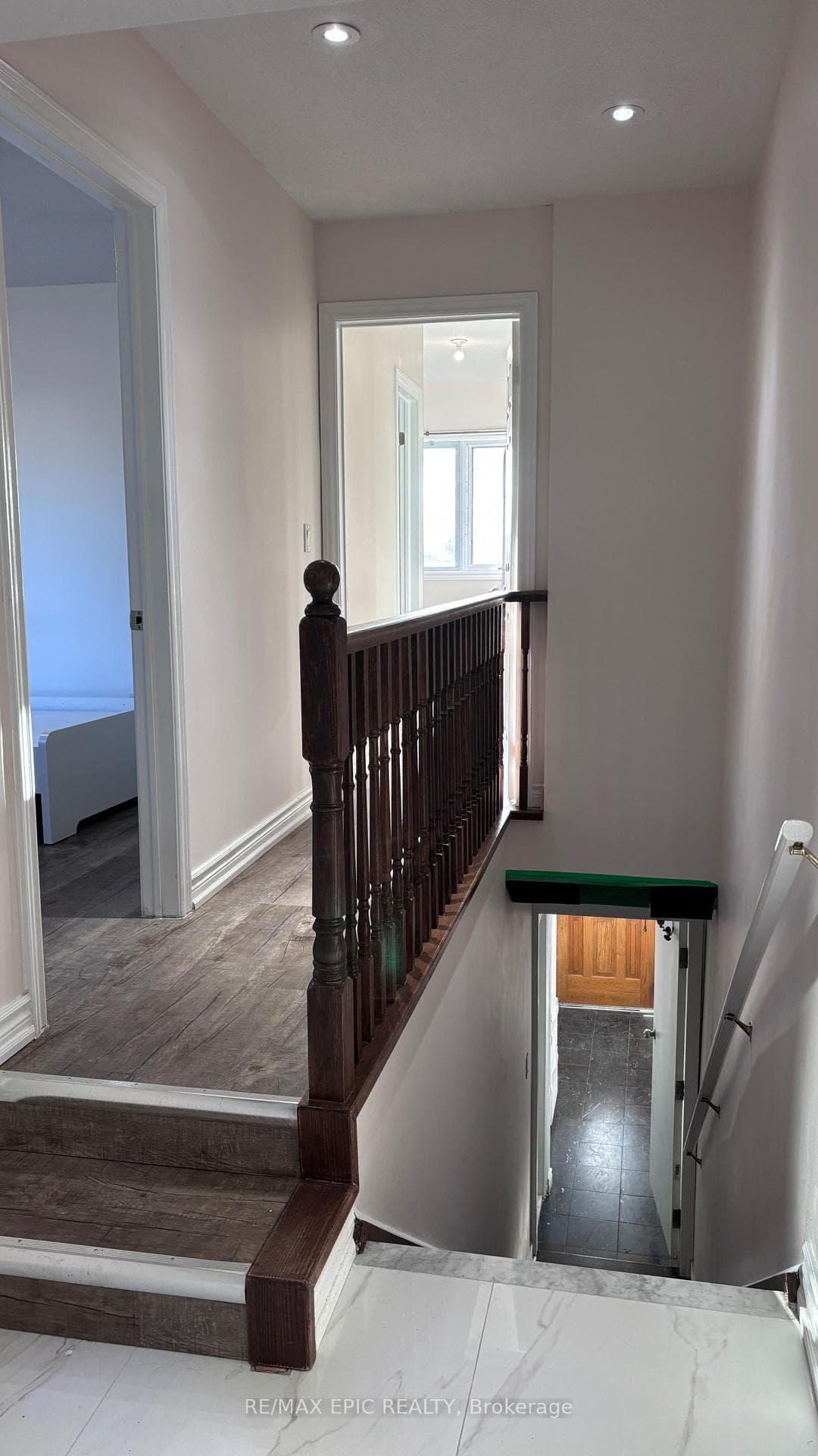 143 Markham Street Unit 2nd floor photo 14