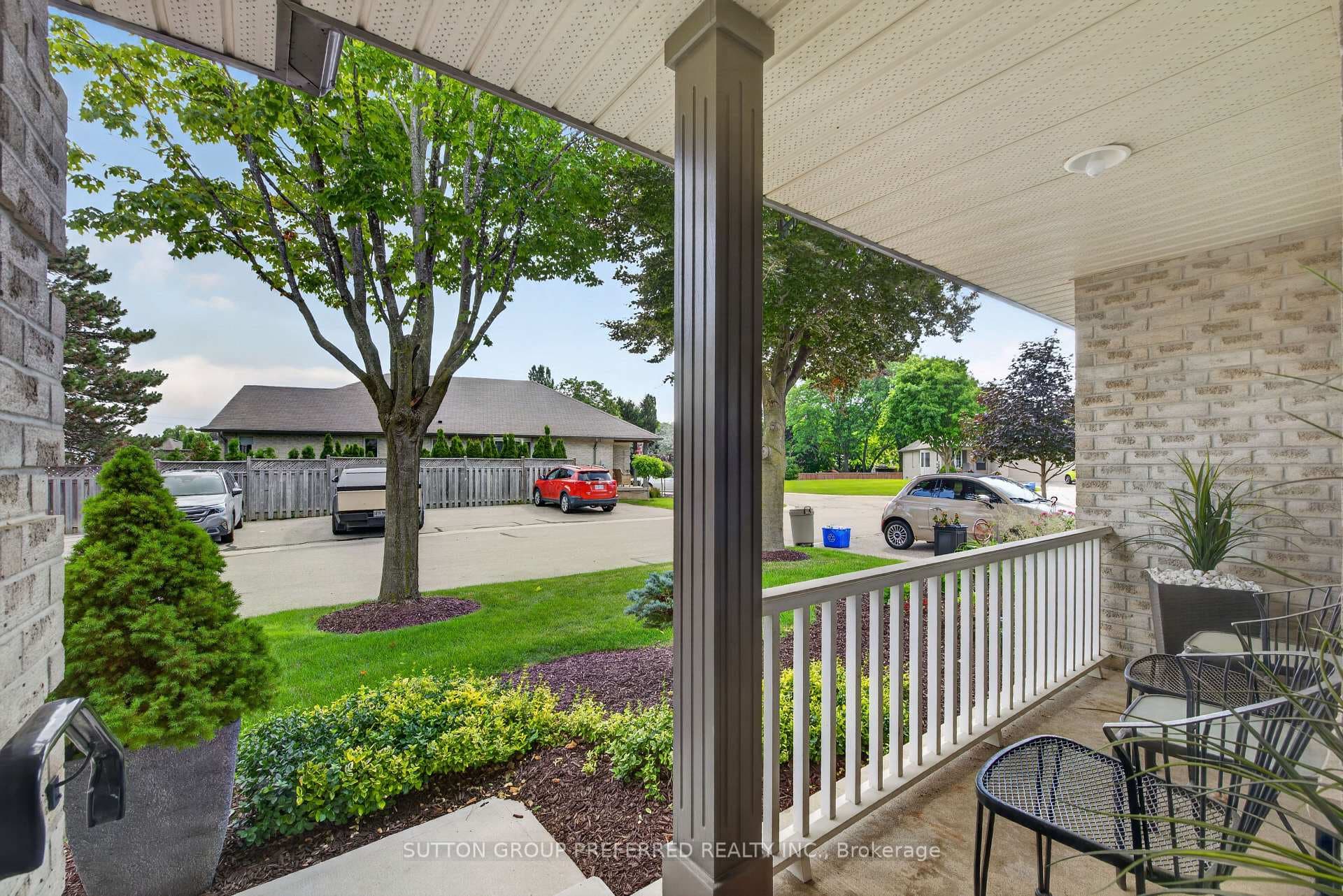 20 Windemere Place Unit 6 photo 7