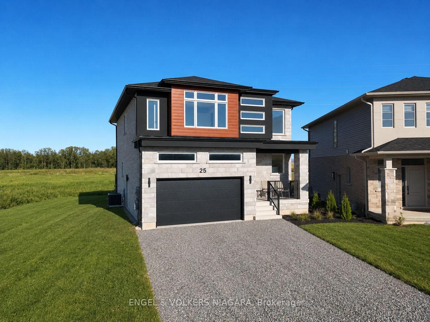 25 Elvira Way photo 4