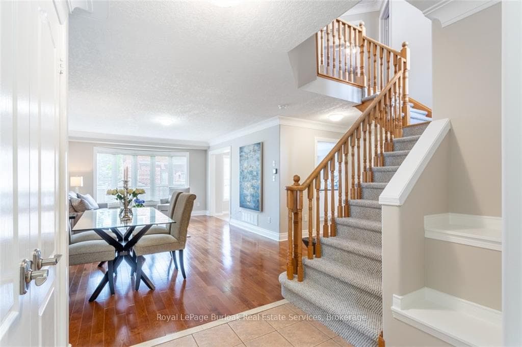 5269 Nova Crescent photo 4