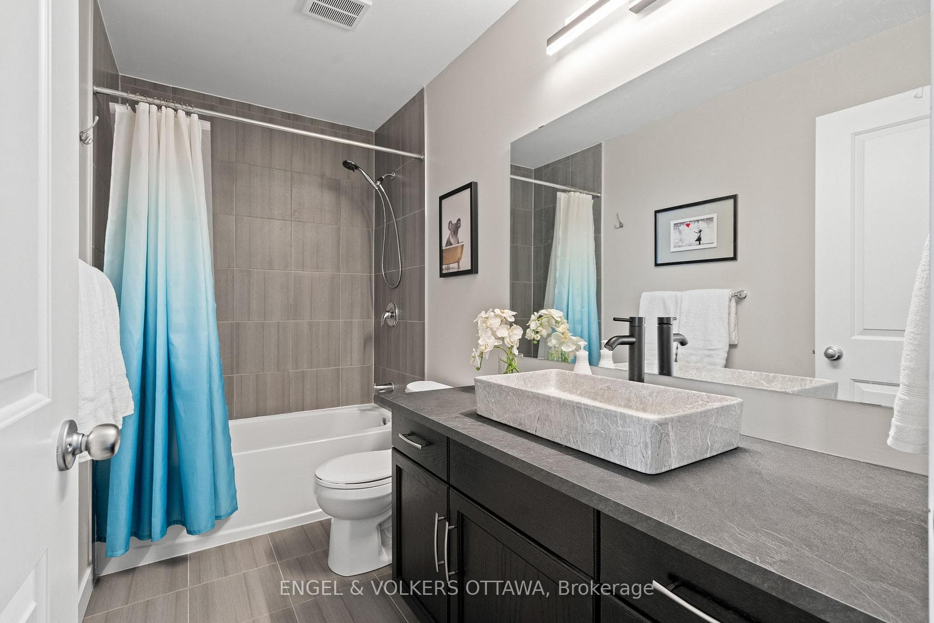 267 Sceptre Way photo 38