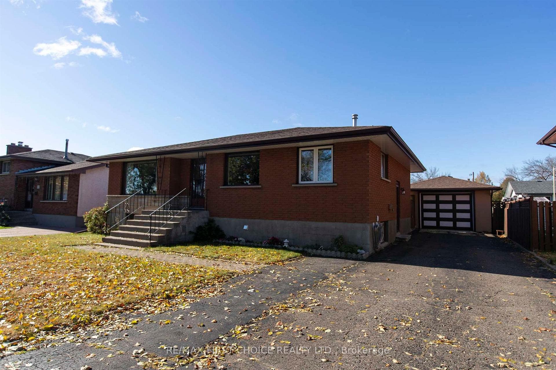 229 Evans Street photo 2