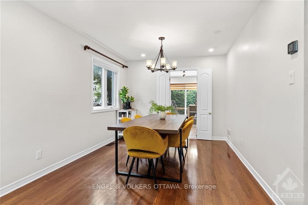 49 SARRAZIN Way photo 6